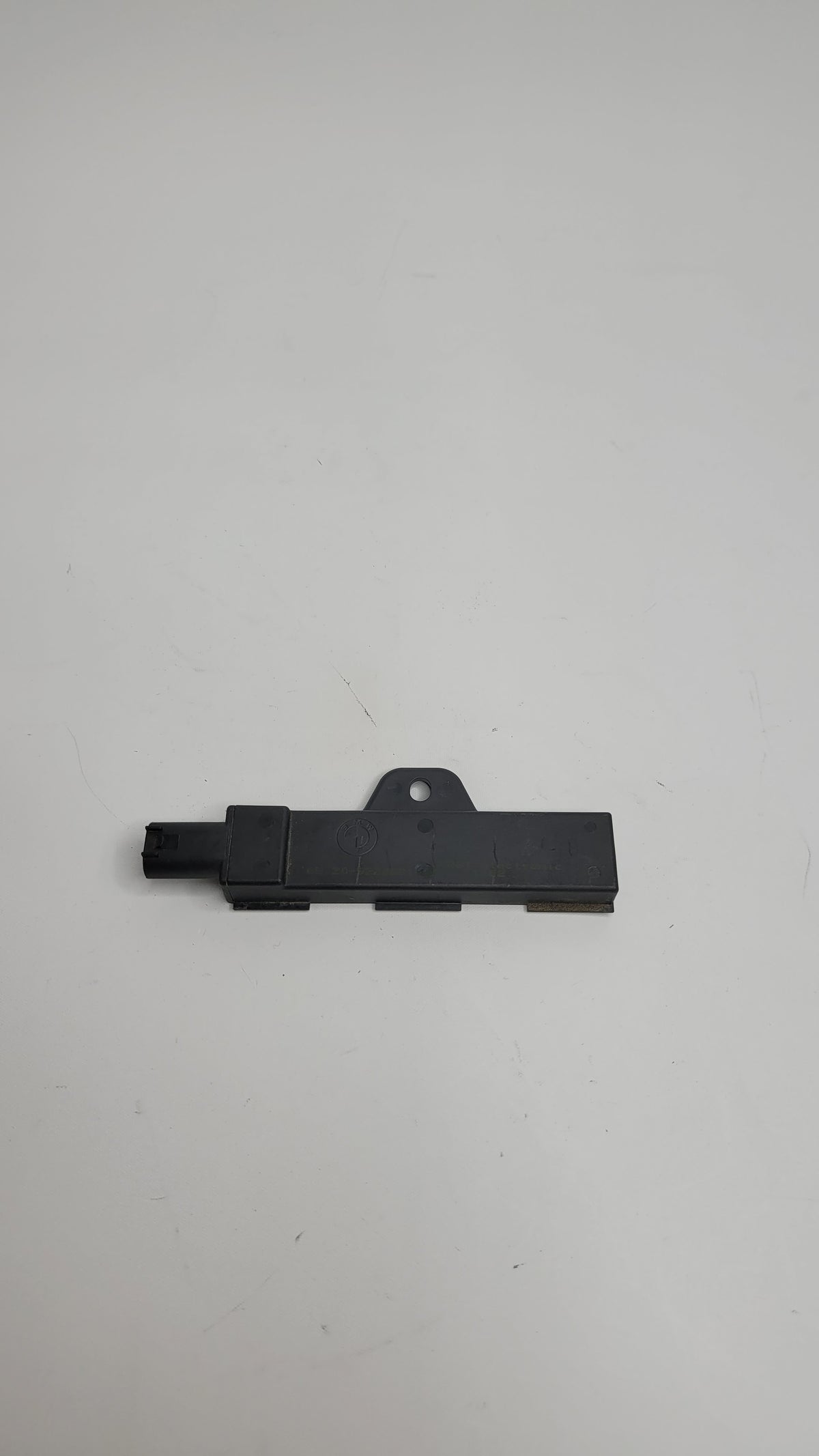 BMW M3 G80 KEYLESS ENTRY ANTENNA MODULE OEM 65.20-9220831 - MPerformance.parts