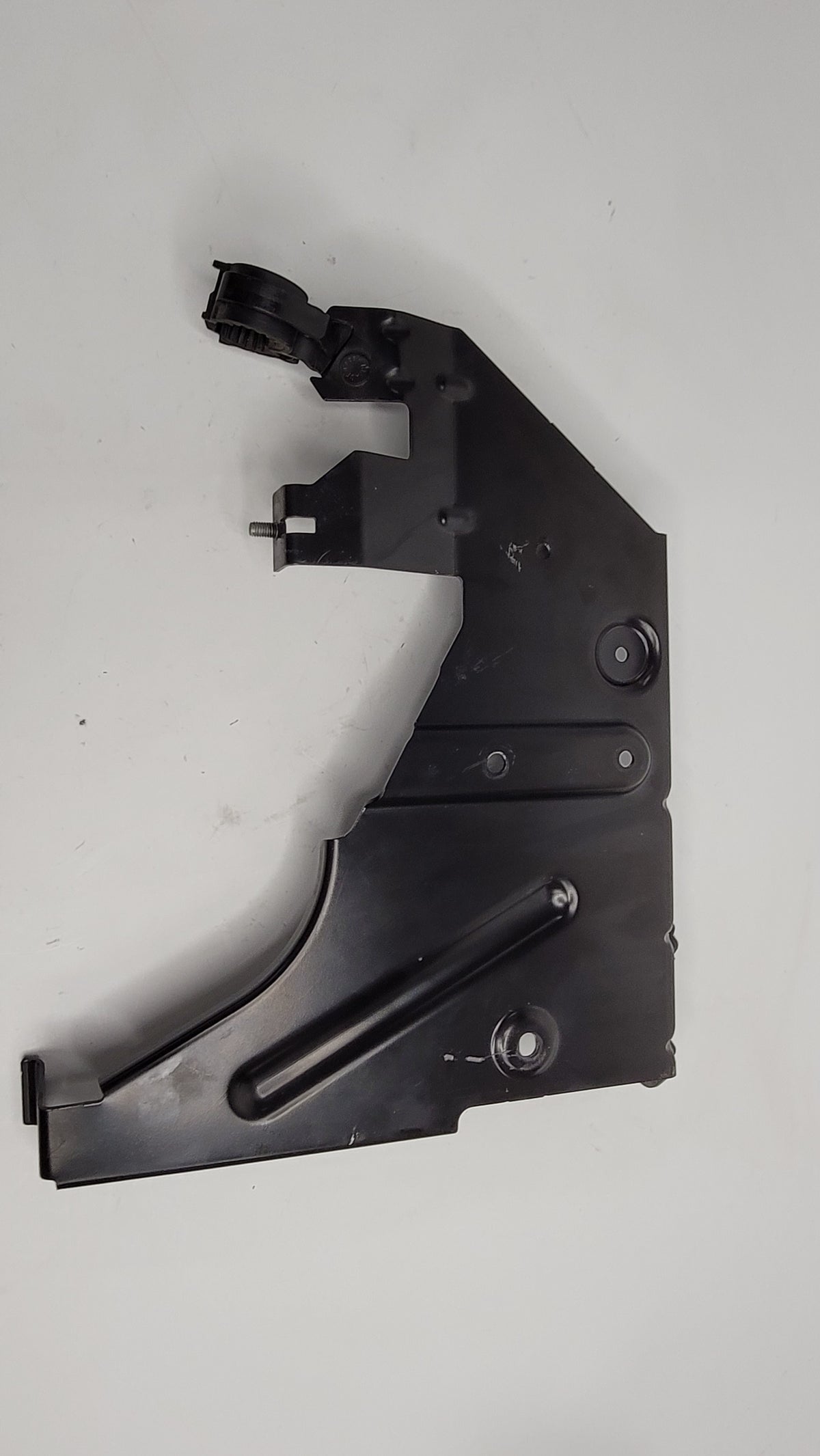 BMW M3 G87 G80 G81 G82 AIR CONDITION CONDENSER BRACKET - 8088926 - MPerformance.parts