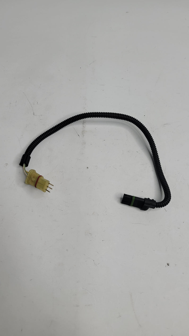 BMW 7507525 connector plug unit with 3-pin computer wire socket, compatible with MPerformance.parts vehicle electrical systems.