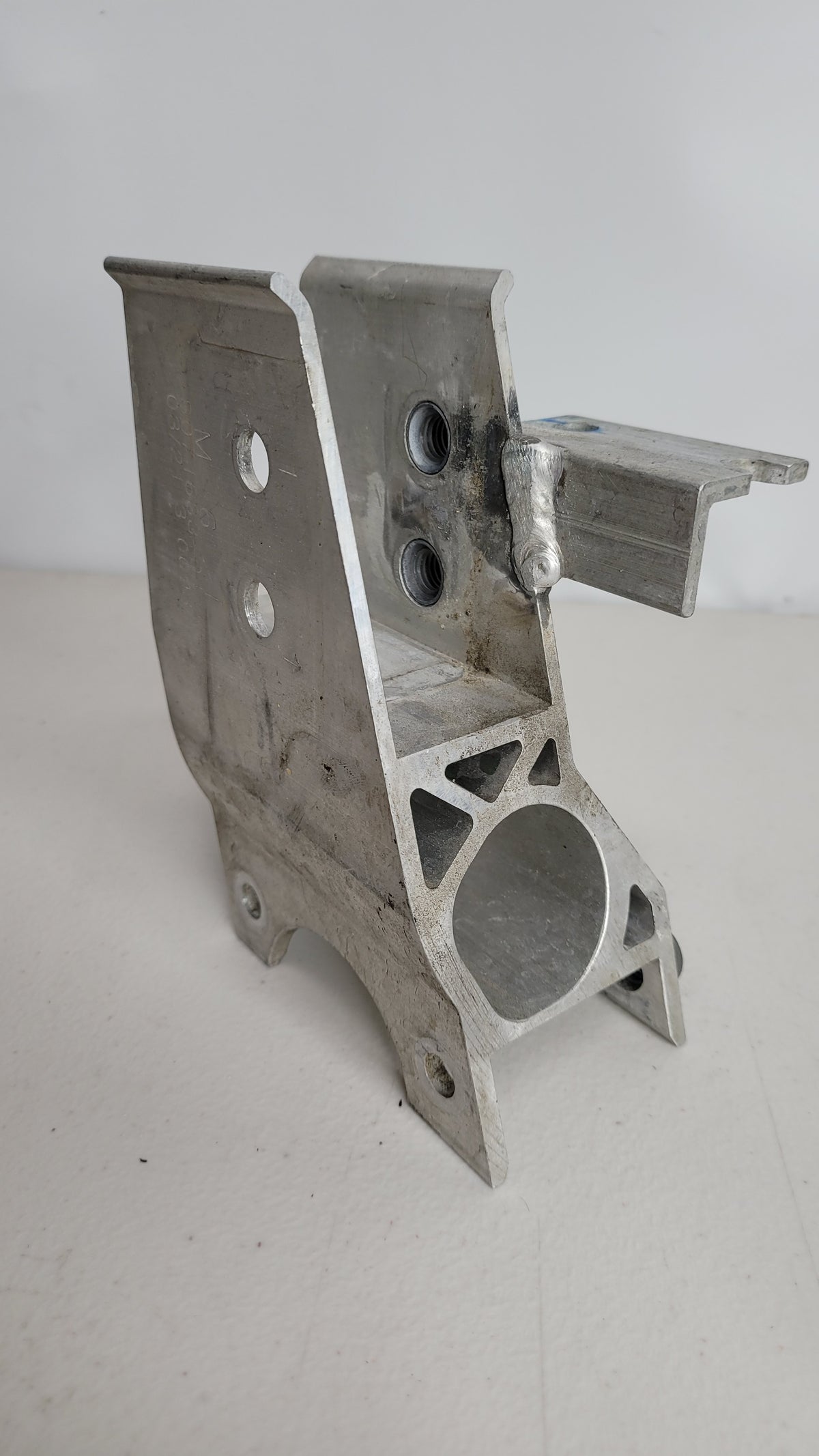 BMW M3 M4 G80 G82 G83 Front Left Lower Radiator Support Bracket 2021 - 2024 - 8071633 - MPerformance.parts