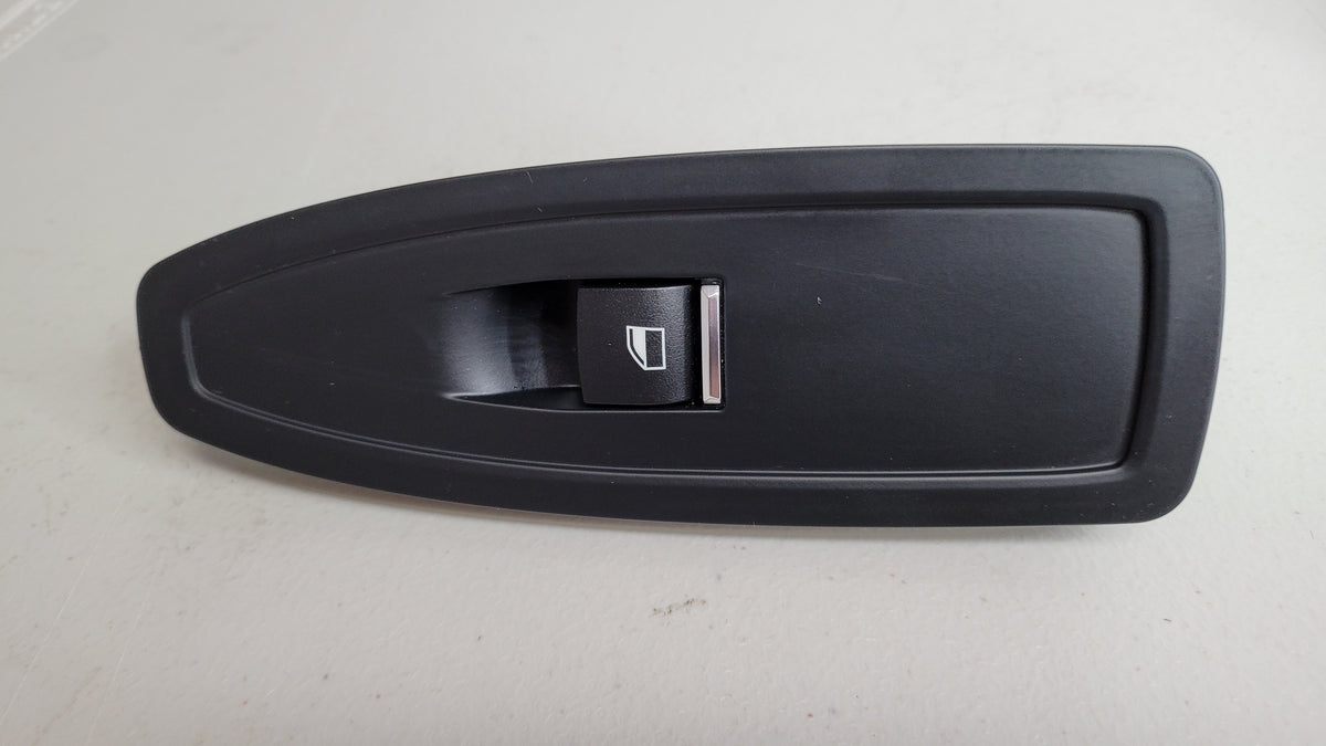 BMW M4 F83 F32 FRONT PASSENGER POWER DOOR WINDOW SWITCH 9208107-02 - MPerformance.parts