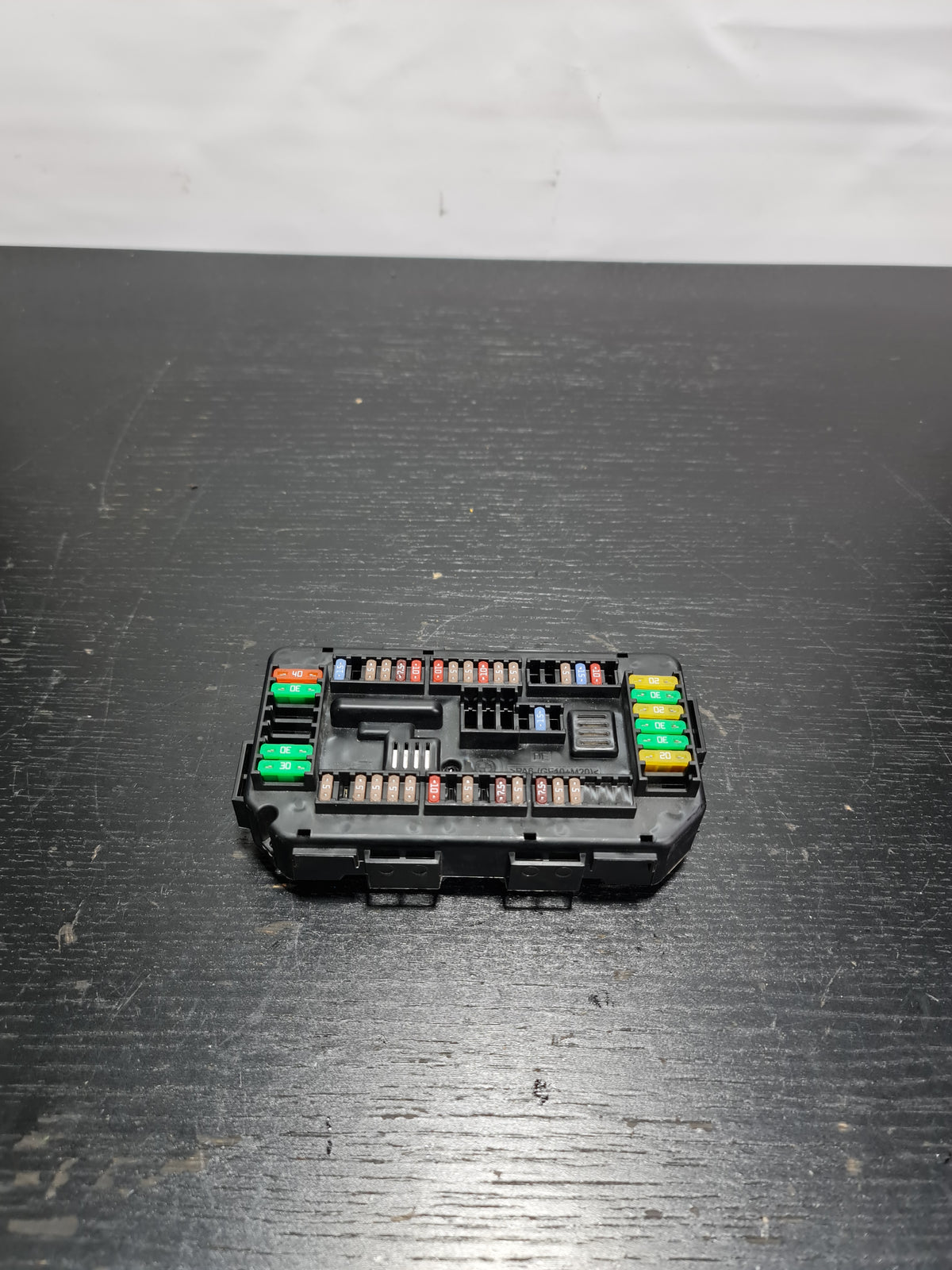 BMW 1 2 3 4 SERIES F20 F21 F22 F30 F31 F32 F36 FRONT FUSE BOX 9389068 01 - MPerformance.parts