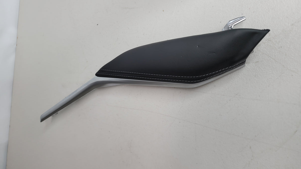 G80 M3 Passenger Knee Leather Panel - 9502528-03 - MPerformance.parts