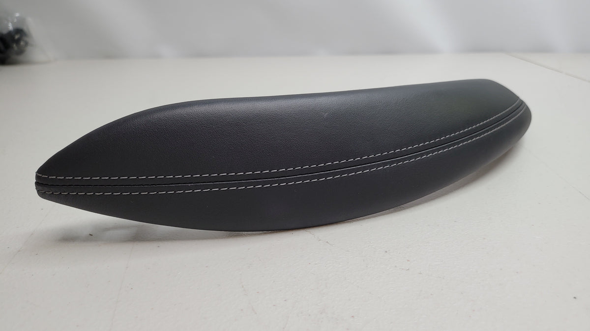 BMW F80 F82 M3 M4 Left Front Door Panel Pull Handle Leather Black 8057633-05 - MPerformance.parts