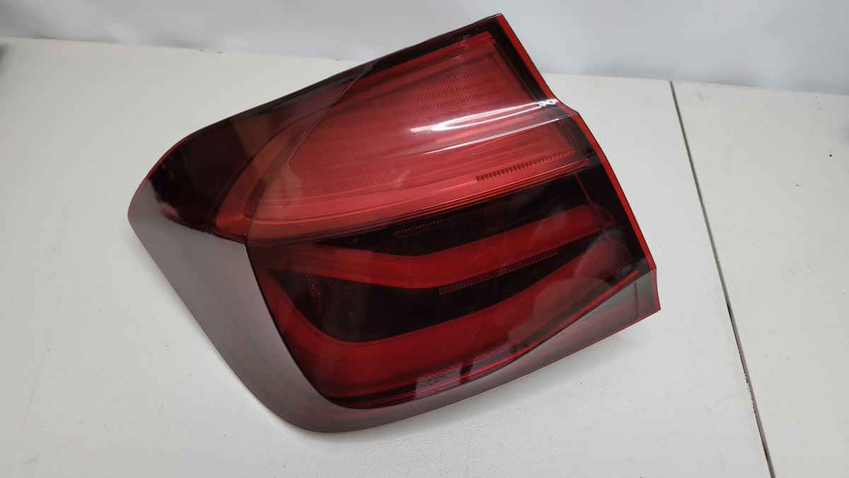 Left Side Rear Brake Stop Lamp Tail Light For BMW 3 Series F80 199524 - MPerformance.parts