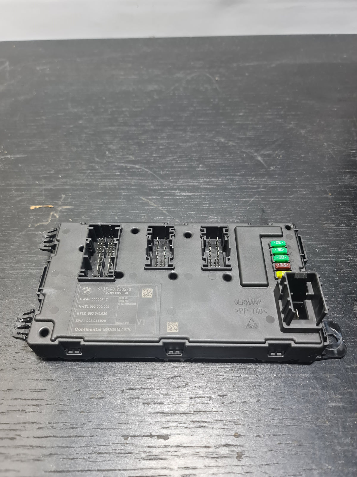 BMW M3 SERIES F80 LCI REAR BCM BODY CONTROL MODULE ECU 61356819332-01 - MPerformance.parts