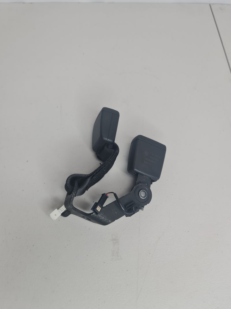 BMW M3 G80 rear seatbelt safety belt buckle with tilting lock, part number 72117442030 from MPerformance.parts.
