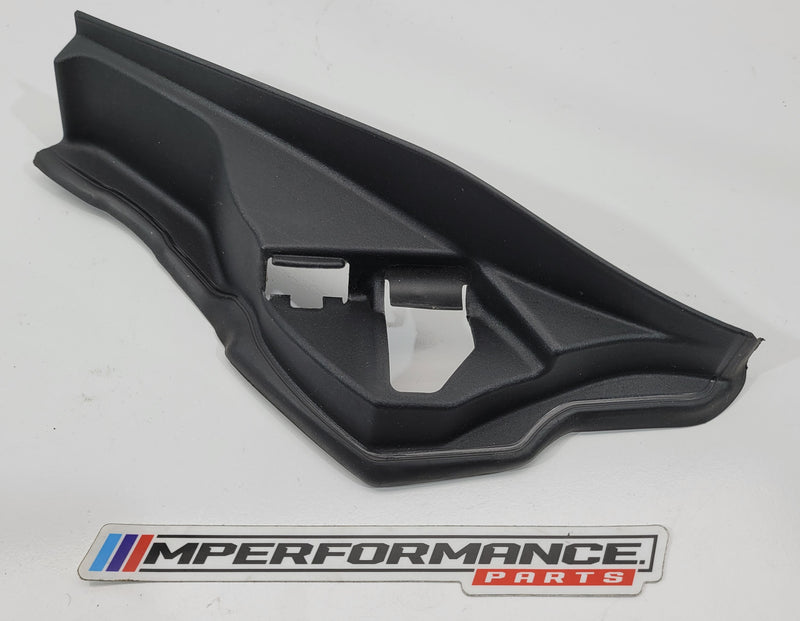 BMW M3 SERIES G81 TAILGATE COVER DRIP RAIL TRIM RIGHT DRIVER SIDE 7453424