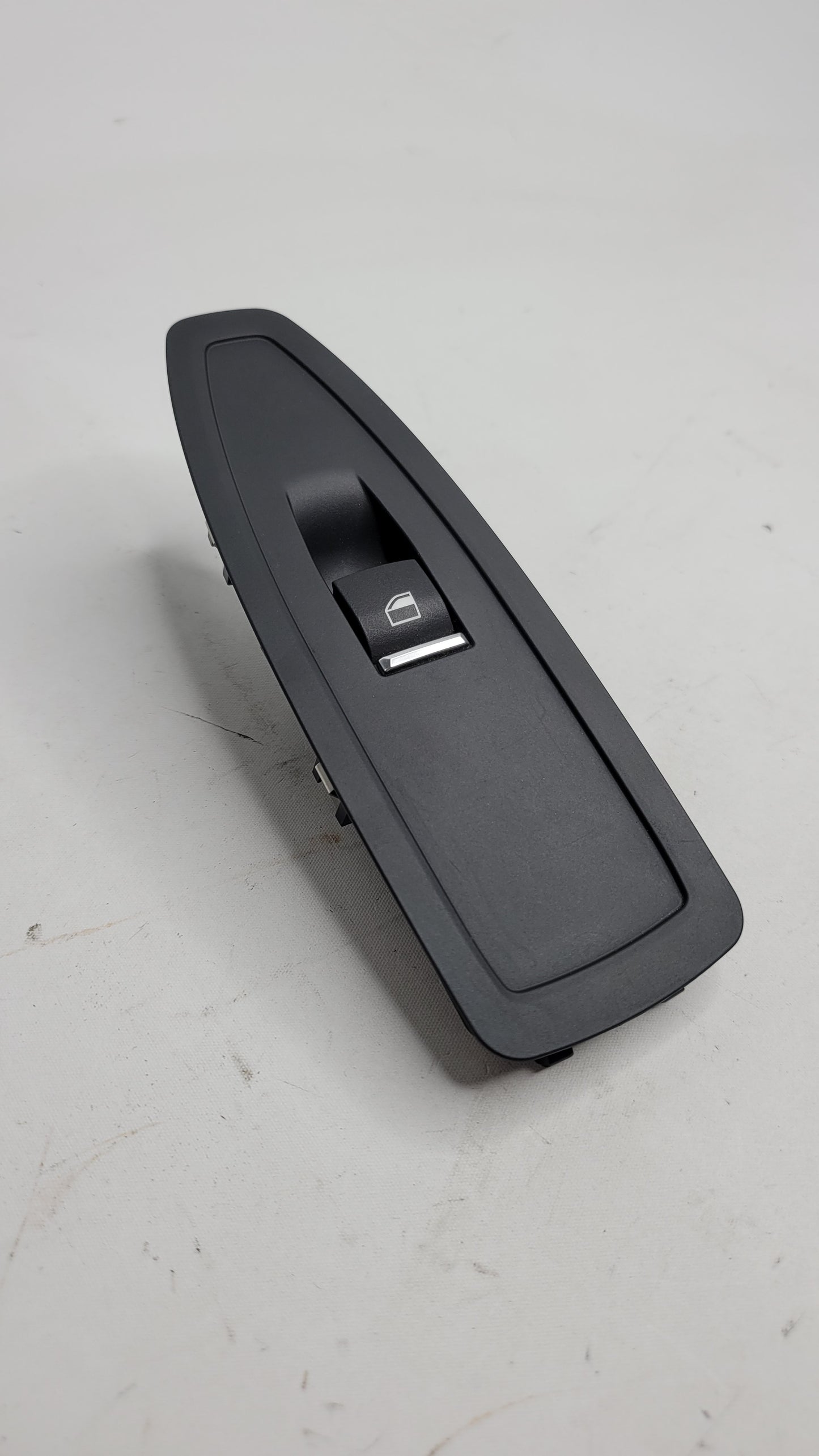 BMW M3 F80 FRONT RIGHT PASSENGER DOOR WINDOW POWER SWITCH 9208107-02 - MPerformance.parts