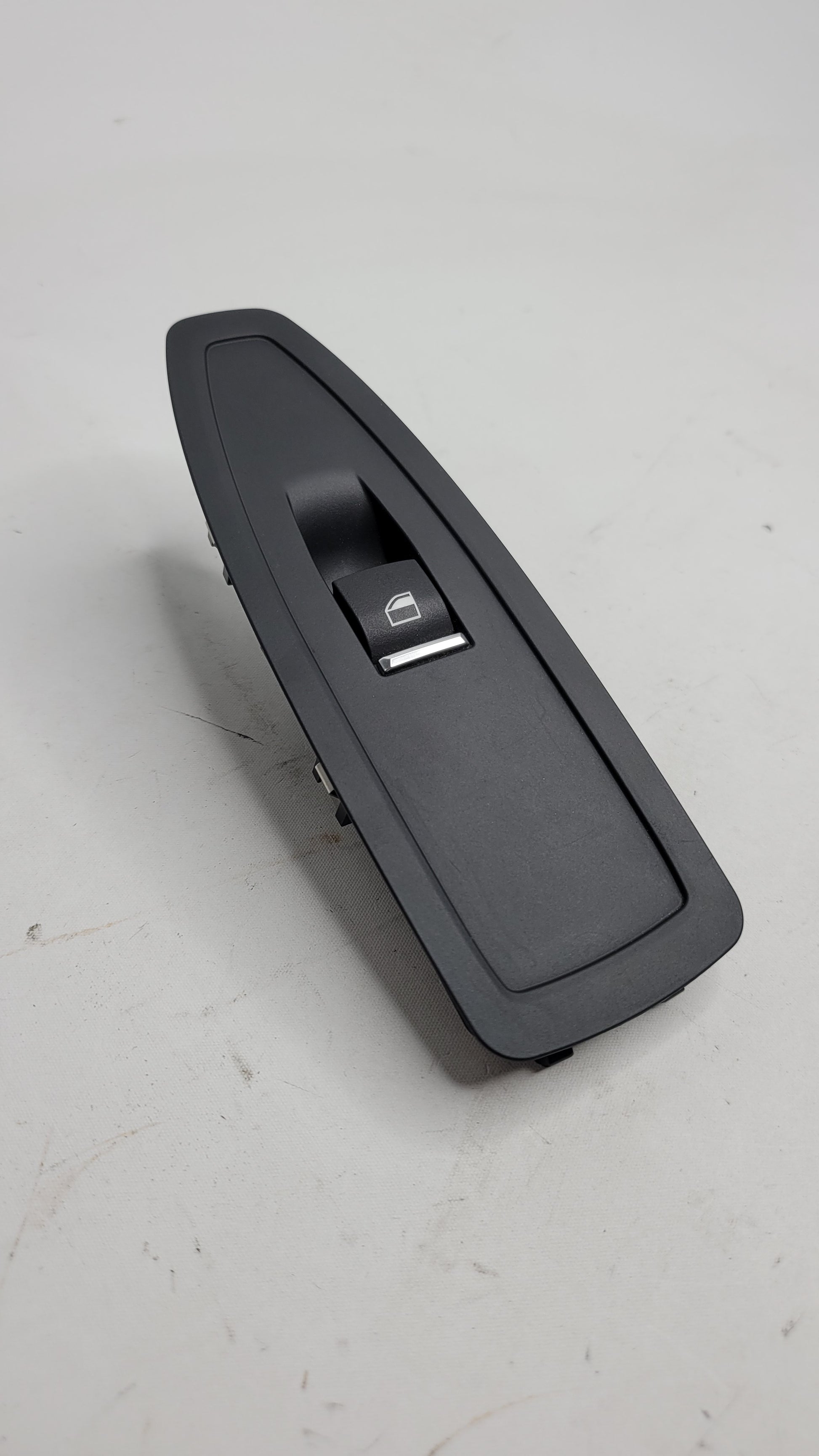 BMW M3 F80 FRONT RIGHT PASSENGER DOOR WINDOW POWER SWITCH 9208107-02 - MPerformance.parts