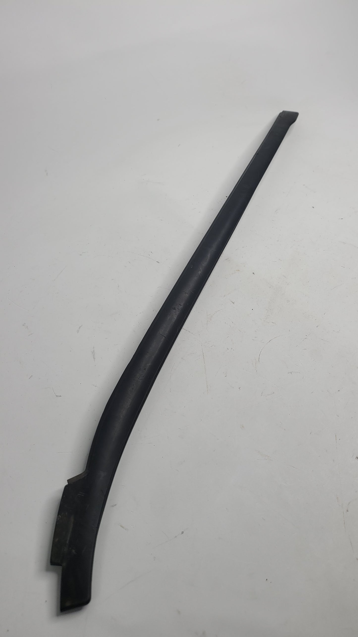 BMW 4 COUPE F32 F82 FRONT WINDSHIELD RIGHT VERTICAL TRIM 51317285928 - MPerformance.parts
