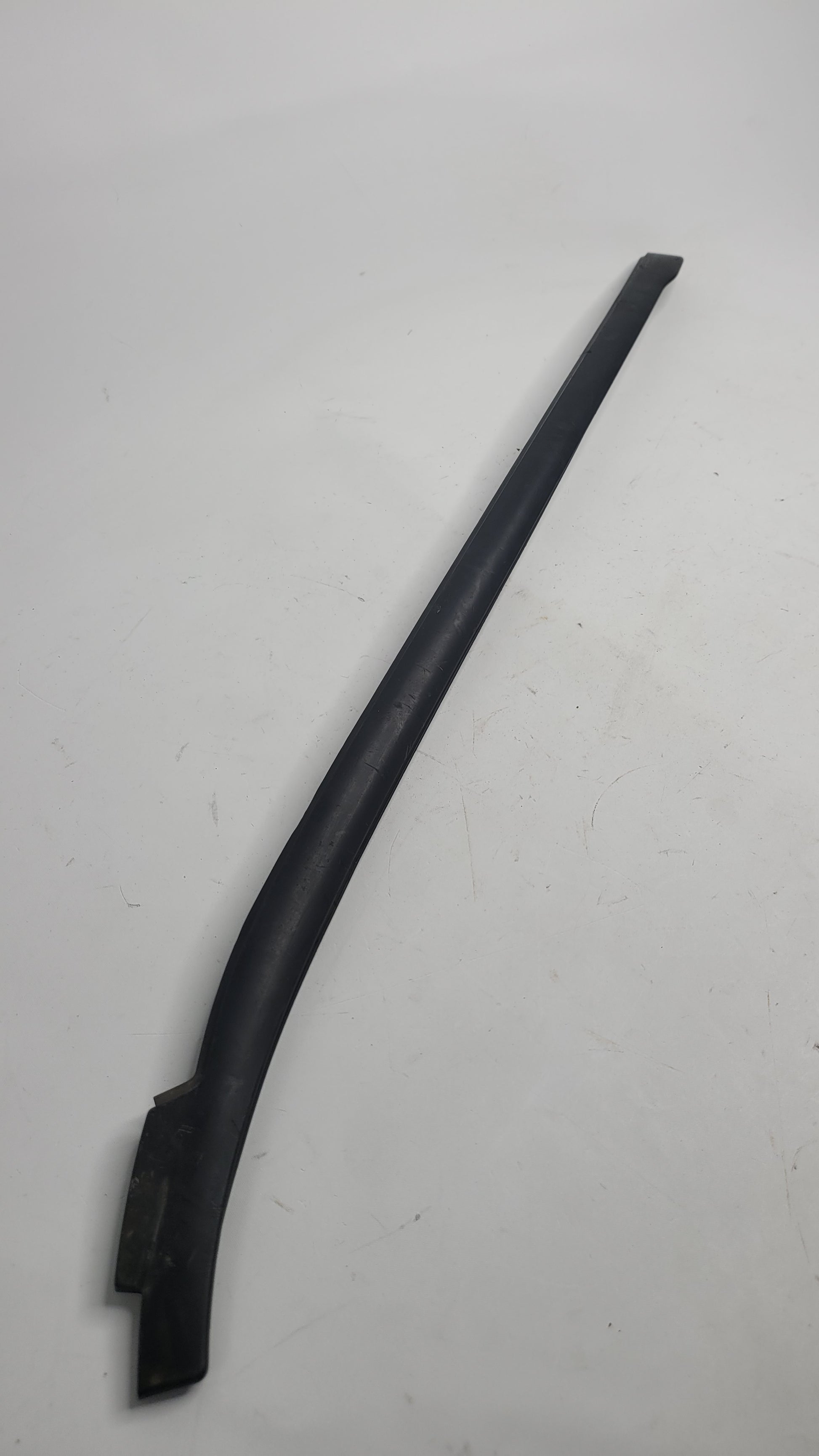 BMW 4 COUPE F32 F82 FRONT WINDSHIELD RIGHT VERTICAL TRIM 51317285928 - MPerformance.parts