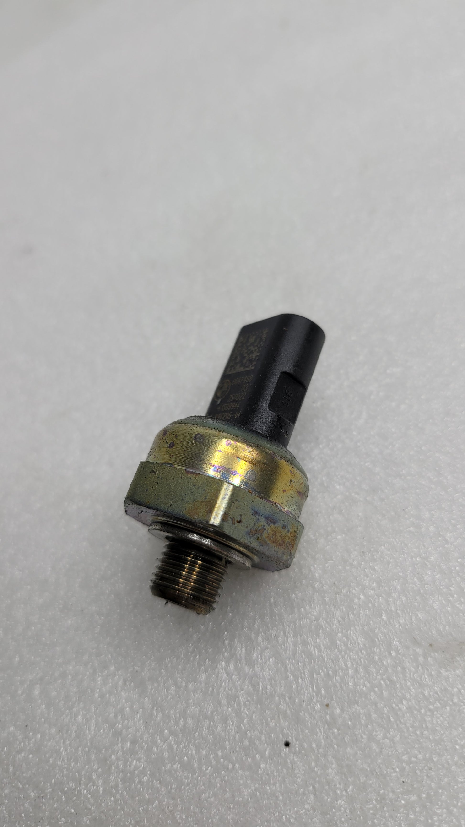 8647488 Oil Fuel Pressure Sensor Switch For BMW - MPerformance.parts
