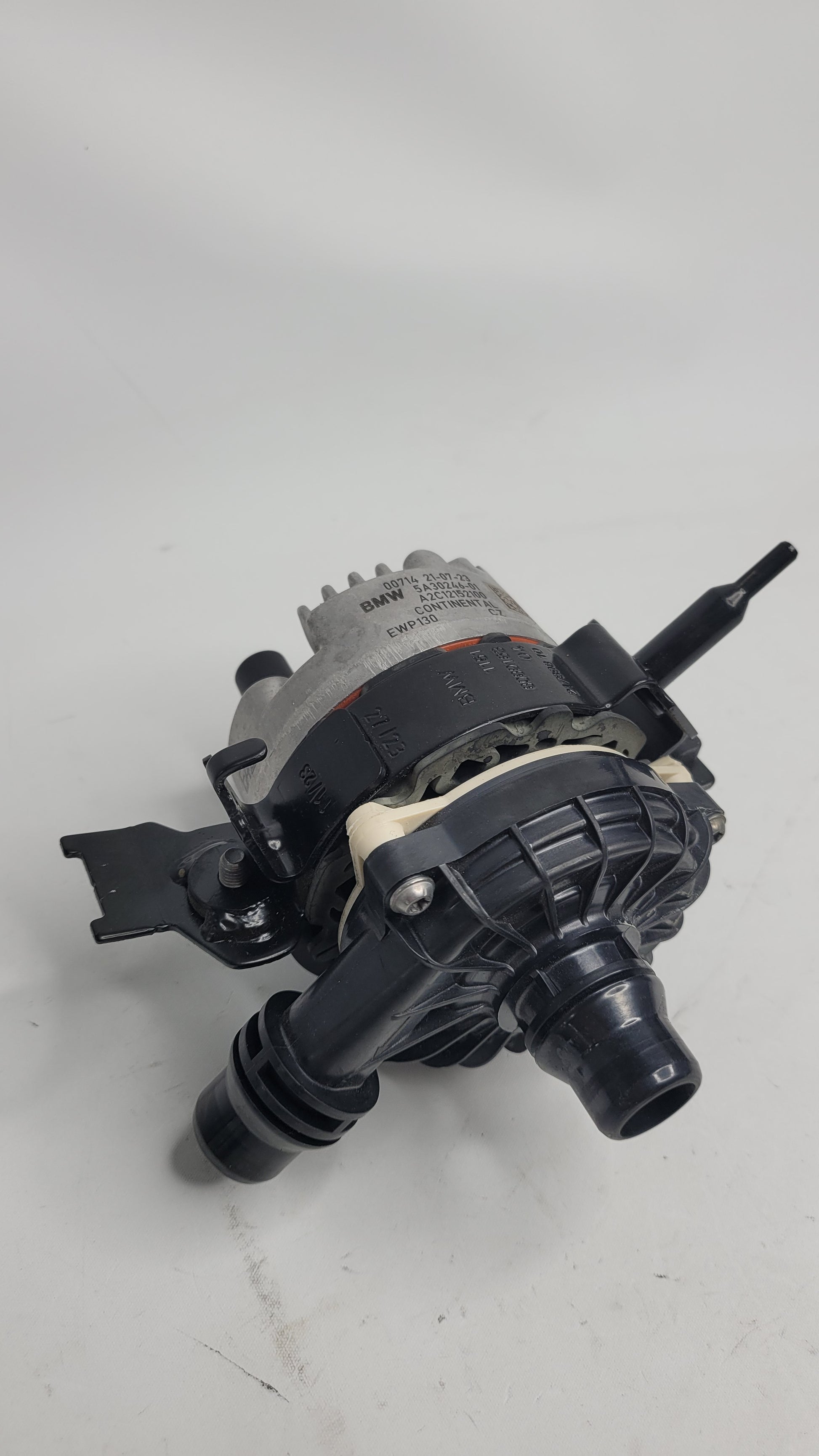 BMW M3 Auxiliary Water Pump 5A30246-01 - MPerformance.parts