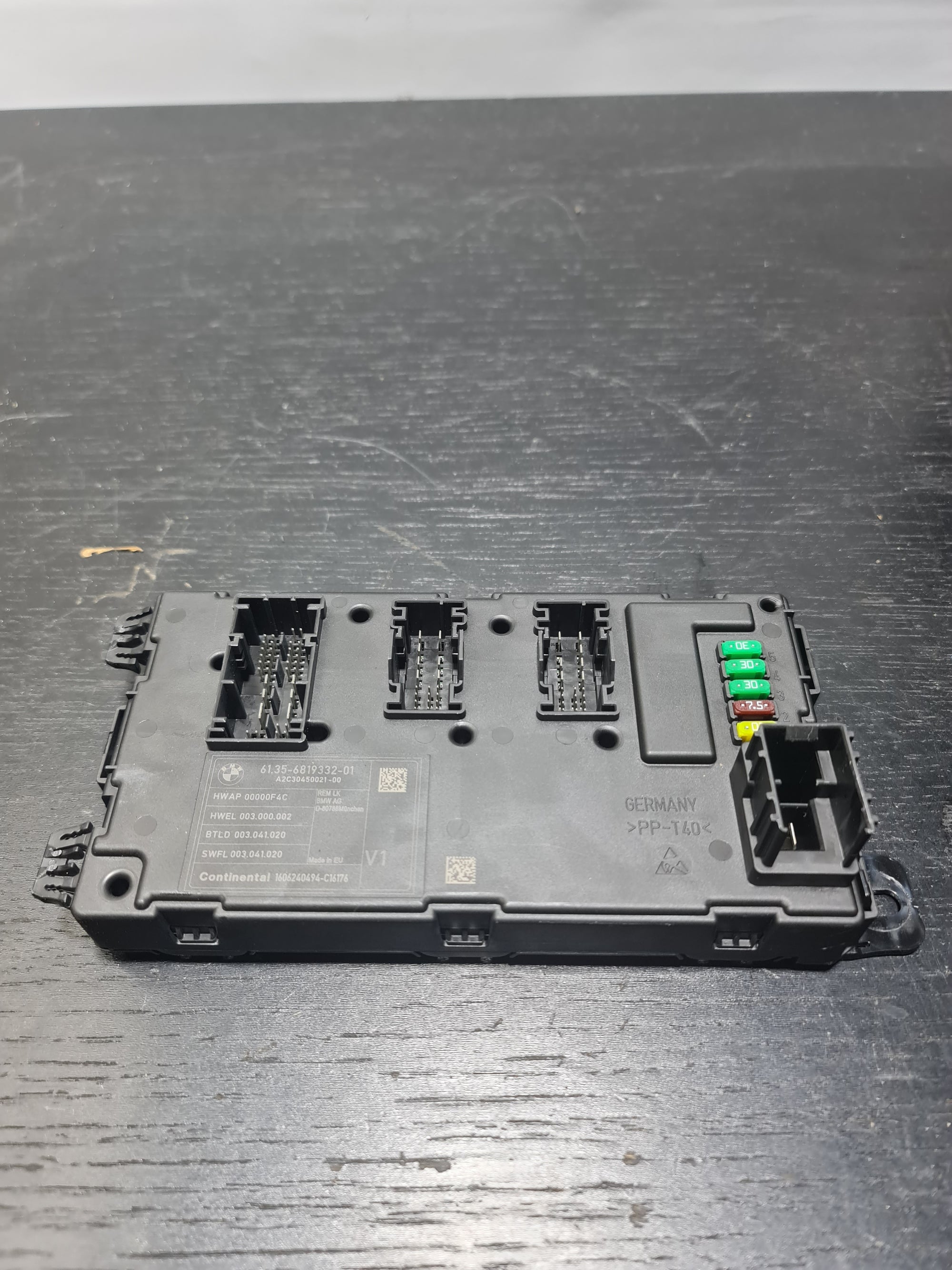 BMW M3 SERIES F80 LCI REAR BCM BODY CONTROL MODULE ECU 61356819332-01 - MPerformance.parts