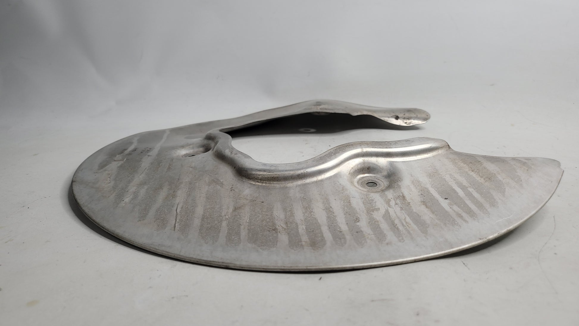 2021 - 2023 BMW G80 M3 COMP RWD FRONT LEFT DRIVER KNUCKLE WHEEL HUB DUST SHIELD 8093711 - MPerformance.parts