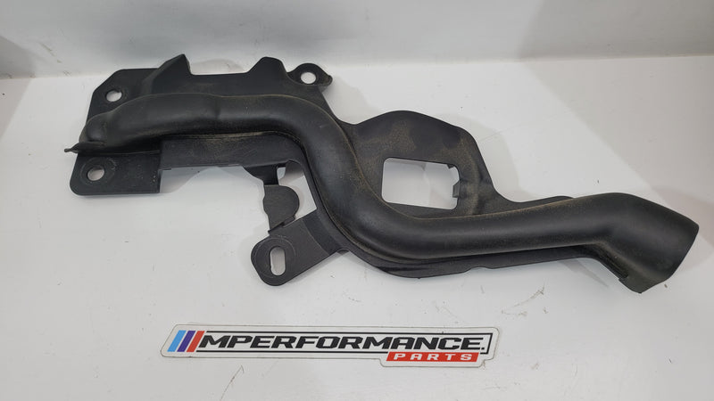BMW M3 G80 LEFT SIDE ENGINE COMPARTMENT RUBBER GASKET 8075015