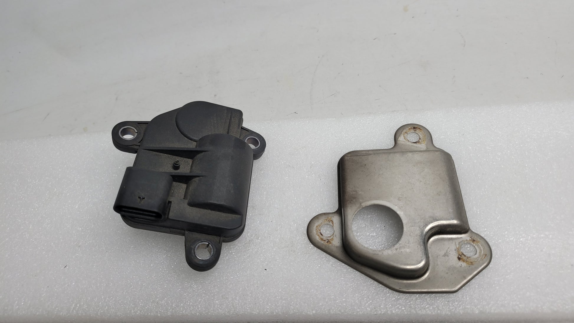 BMW M3 F30, F80 EXHAUST FLAP ACTUATOR 7851568 - MPerformance.parts