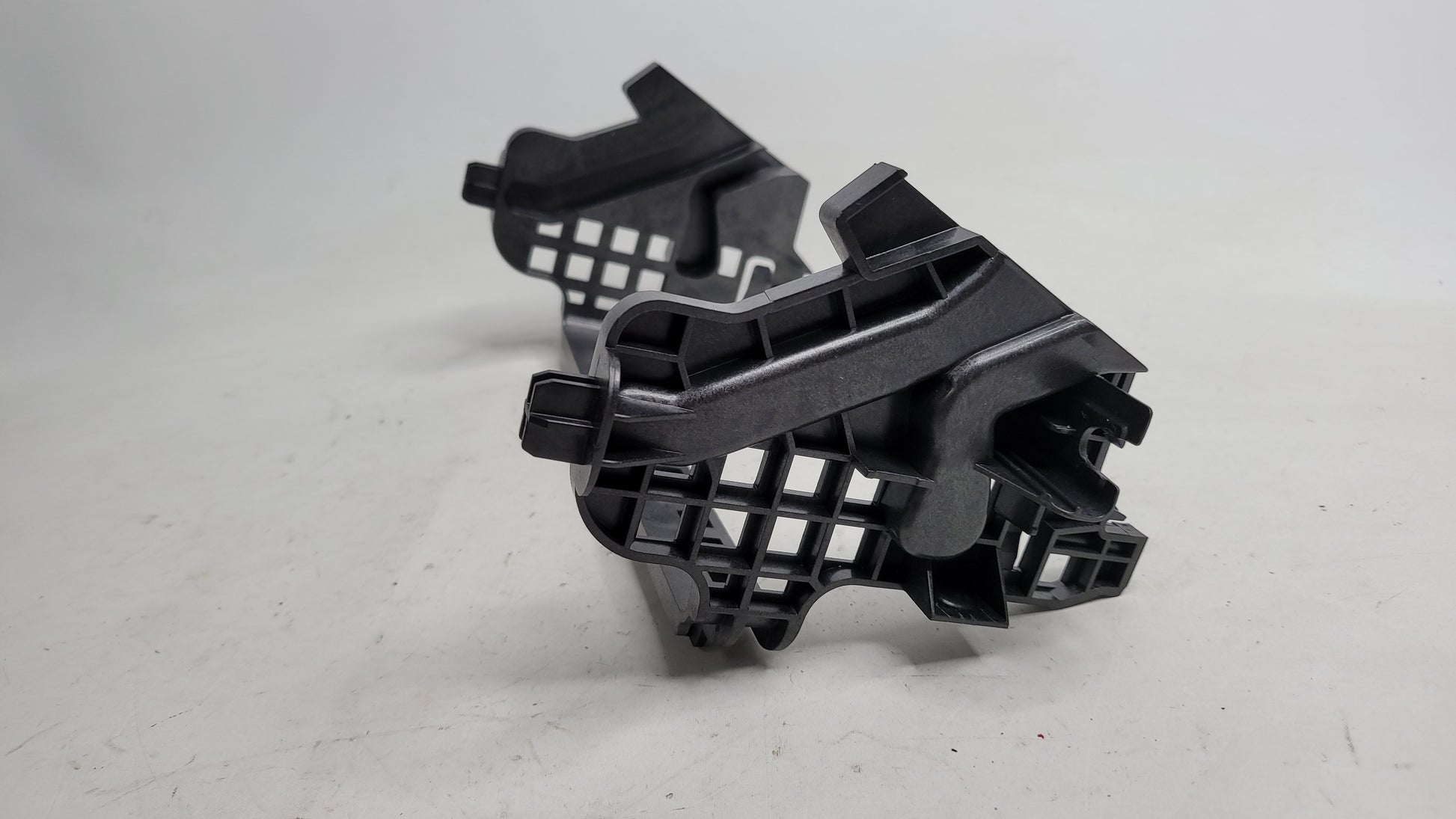 BMW G80 M3 functional carrier center console 6811443 - MPerformance.parts