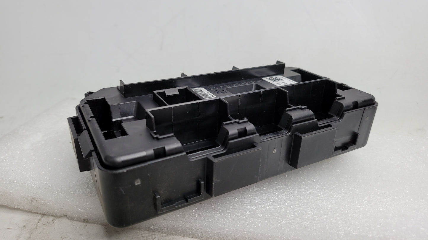 F80 M3 MULTI FUNCTION RELAY FUSE BOX 9389068