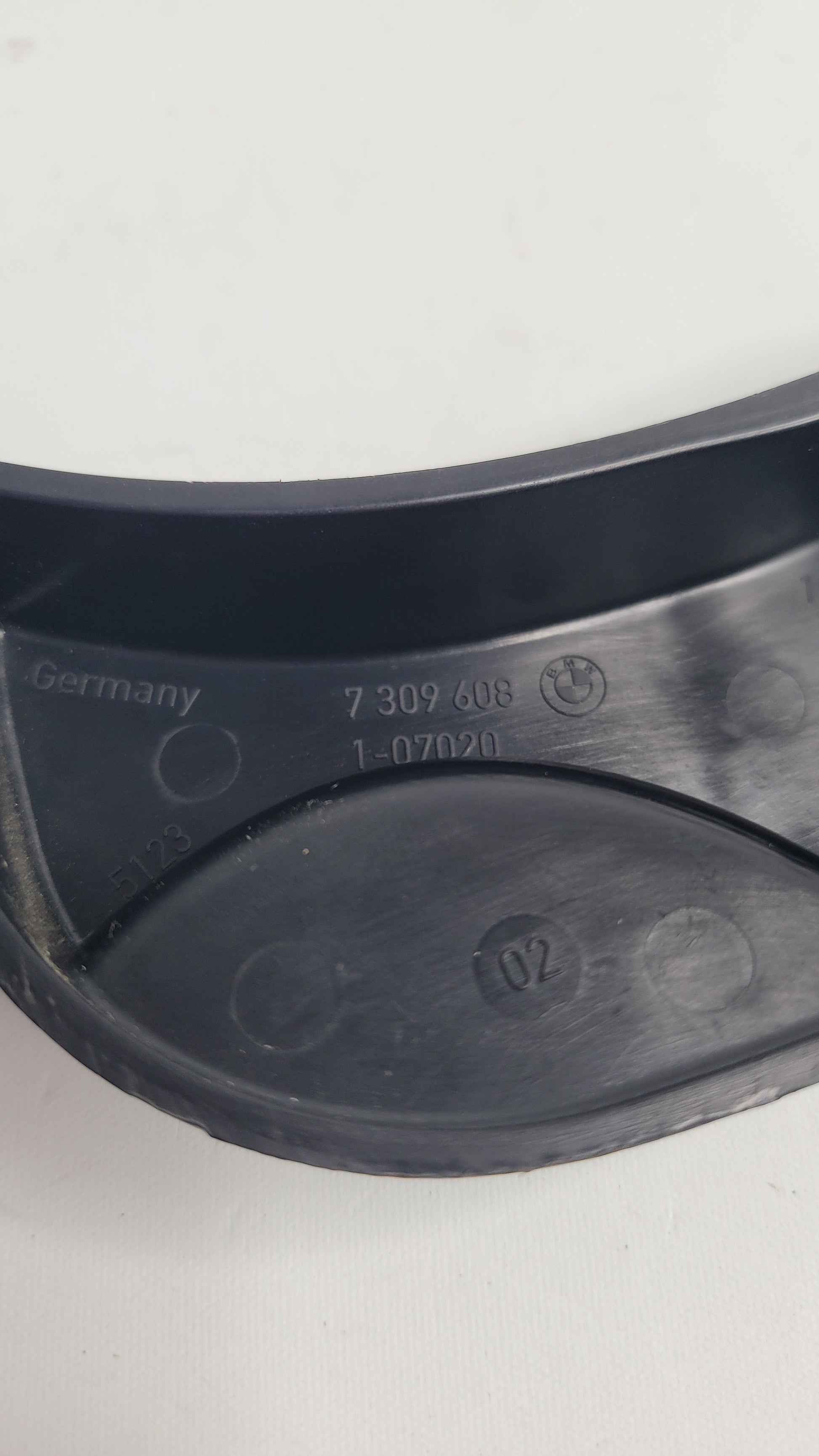 BMW F80 M3 Bonnet Release Handle 7309608 - MPerformance.parts