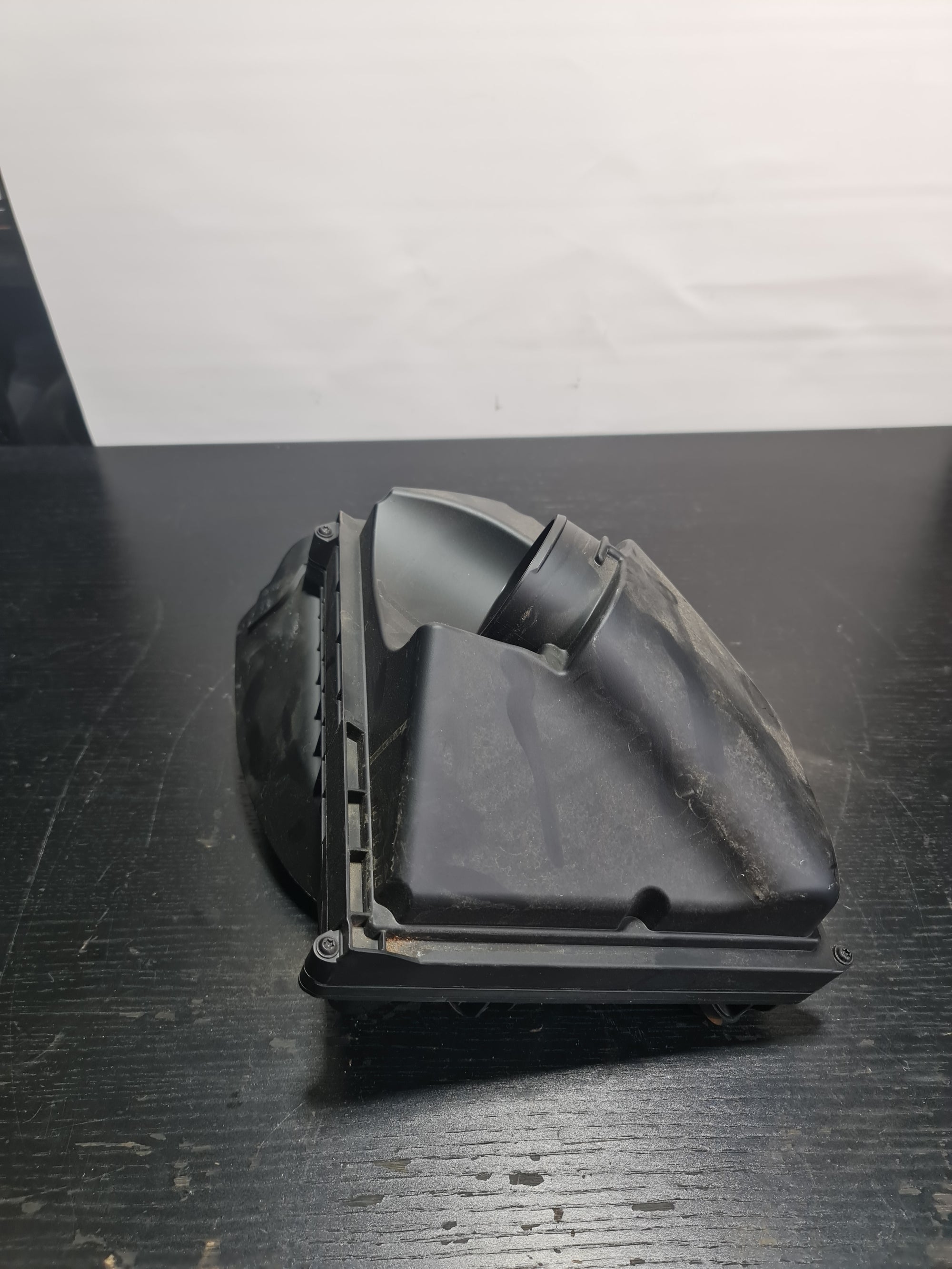 Genuine BMW M3 G80 G82 G83 Comp. M xDrive INTAKE MUFFLER RIGHT 13718095804 - MPerformance.parts