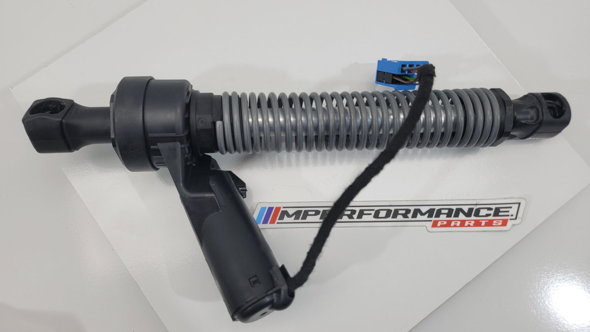 07028 - 7487636-08 - v0554905 - MPerformance.parts