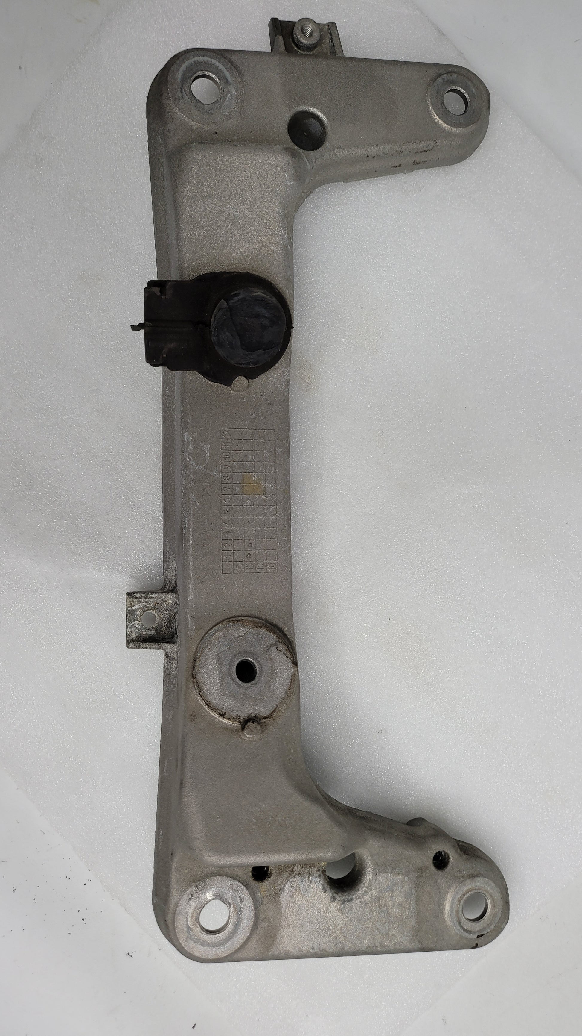 BMW F80 F82 F87 M2 M3 M4 Transmission Gearbox Support Mount Bracket - 6796611 - MPerformance.parts
