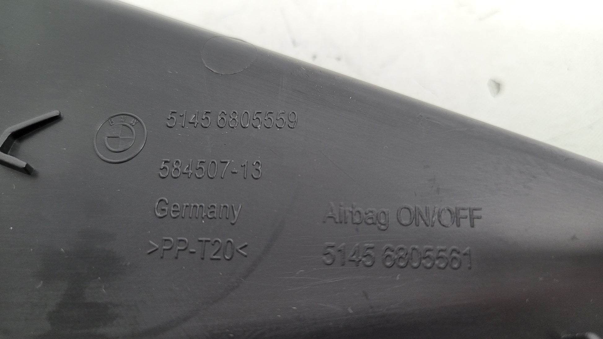 BMW G20 G21 M3 G80 M4 G82 G83 CENTER CONSOLE DASHBOARD COVER TRIM LEFT 6805559 - MPerformance.parts