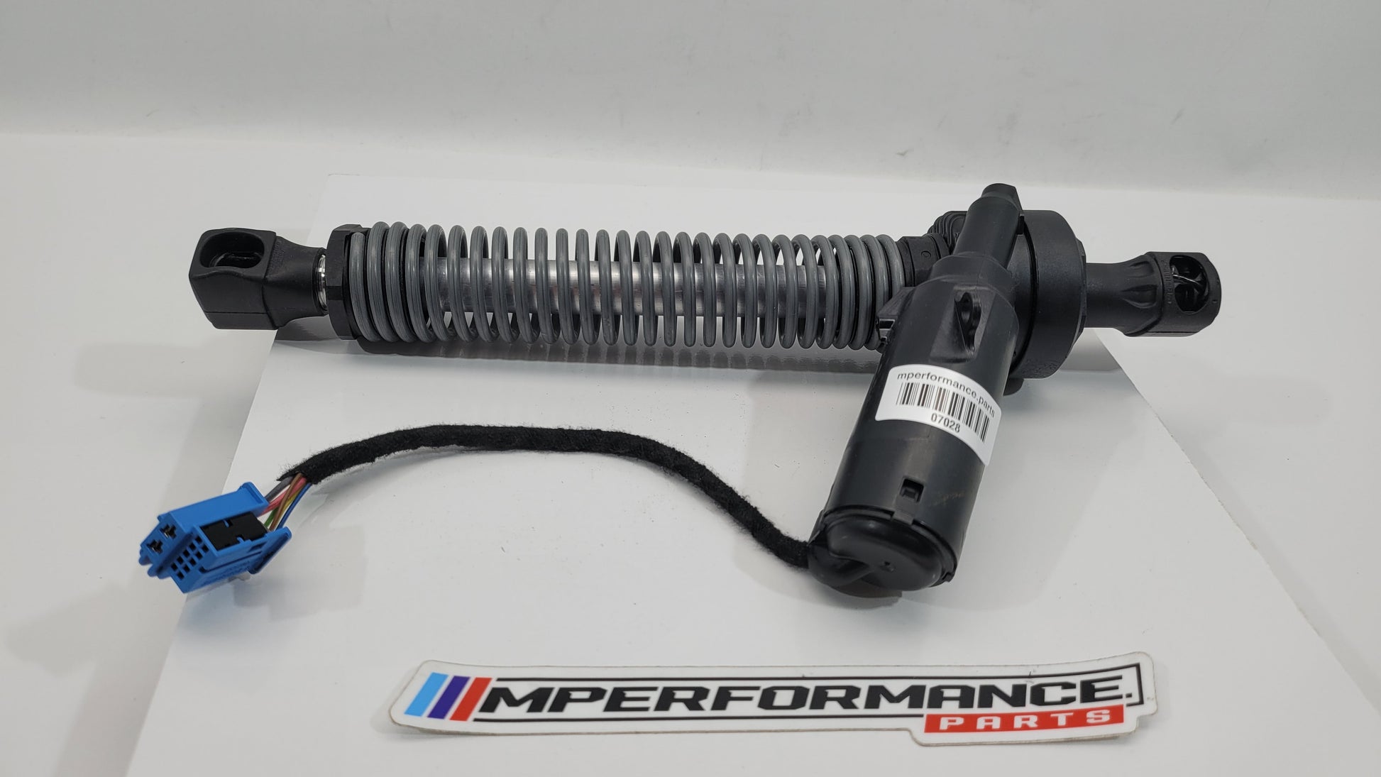 07028 - 7487636-08 - v0554905 - MPerformance.parts