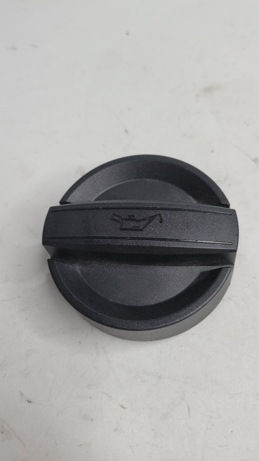 Engine OIL CAP 8655331 F80 M3 - MPerformance.parts