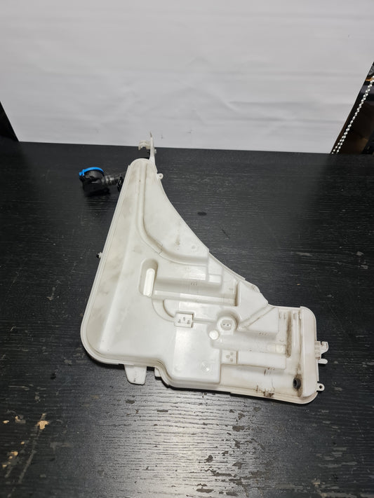 BMW 2 3 4 Series F22 F30 F32 LCI Washer Fluid Reservoir Tank Container 7241671