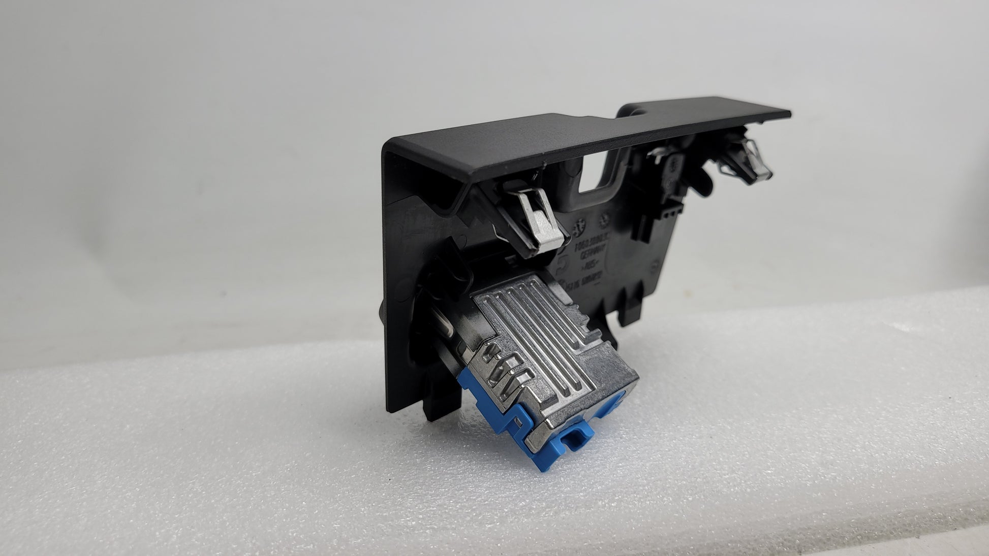 BMW M3 G80 CENTER CONSOLE USB C PLUG W/ LIGHT - 106038803c - MPerformance.parts