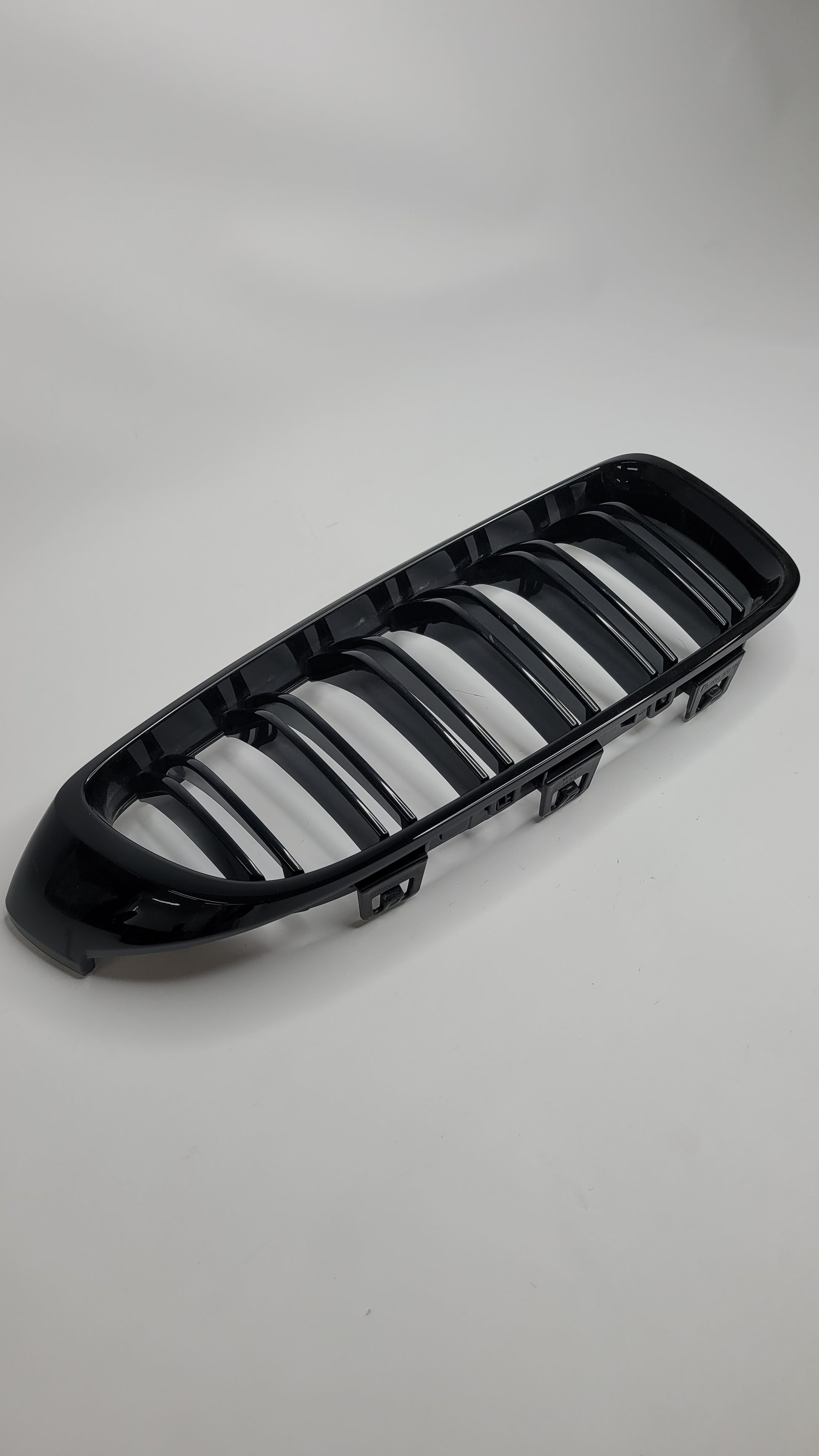 BMW 3 SERIES RADIATOR GRILLE RIGHT SIDE M3 F80 - MPerformance.parts