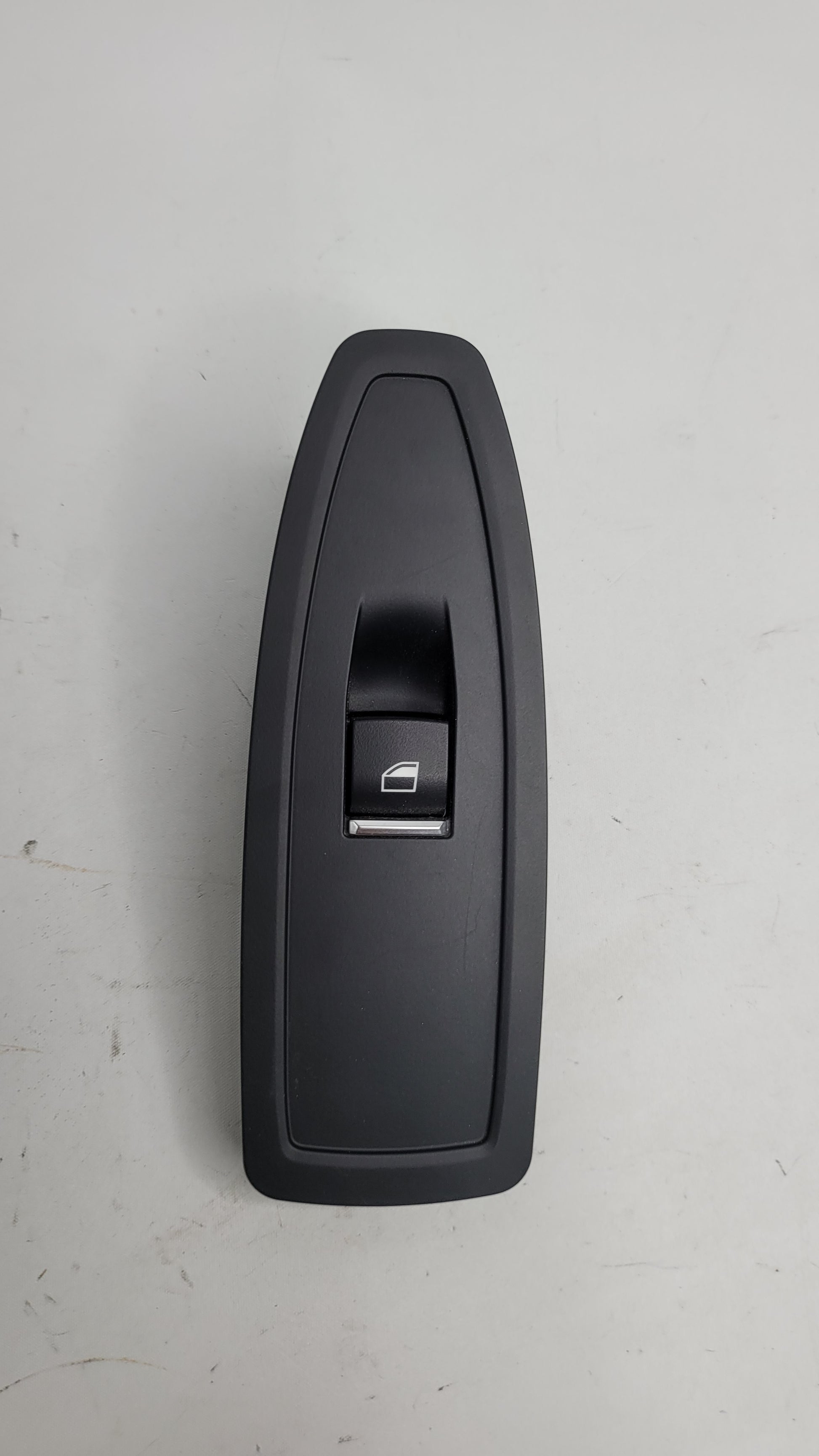 BMW M3 F80 FRONT RIGHT PASSENGER DOOR WINDOW POWER SWITCH 9208107-02 - MPerformance.parts