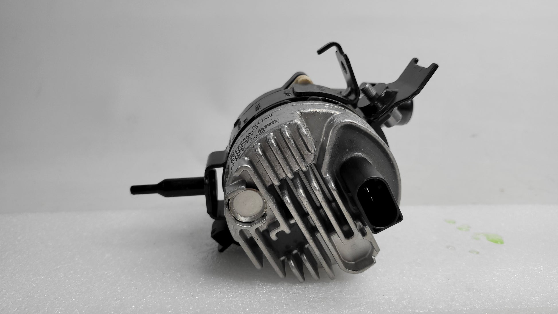 BMW M3 Competition G80 Radiator Auxiliary Pump 5A30246-01 - MPerformance.parts
