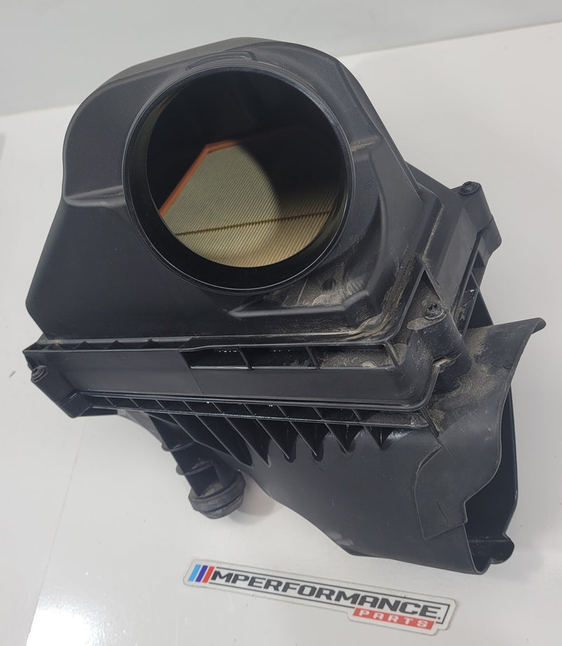 BMW M3 M4 M2 G80 G82 G87 LEFT AIR FILTER BOX 8095806