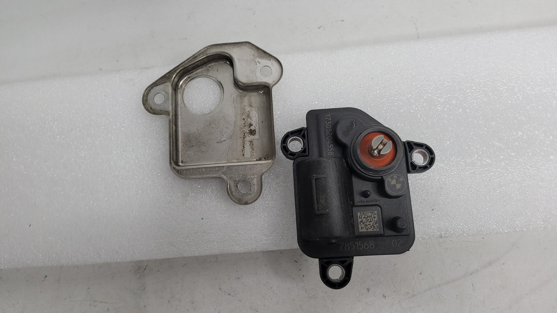 BMW M3 F30, F80 EXHAUST FLAP ACTUATOR 7851568 - MPerformance.parts