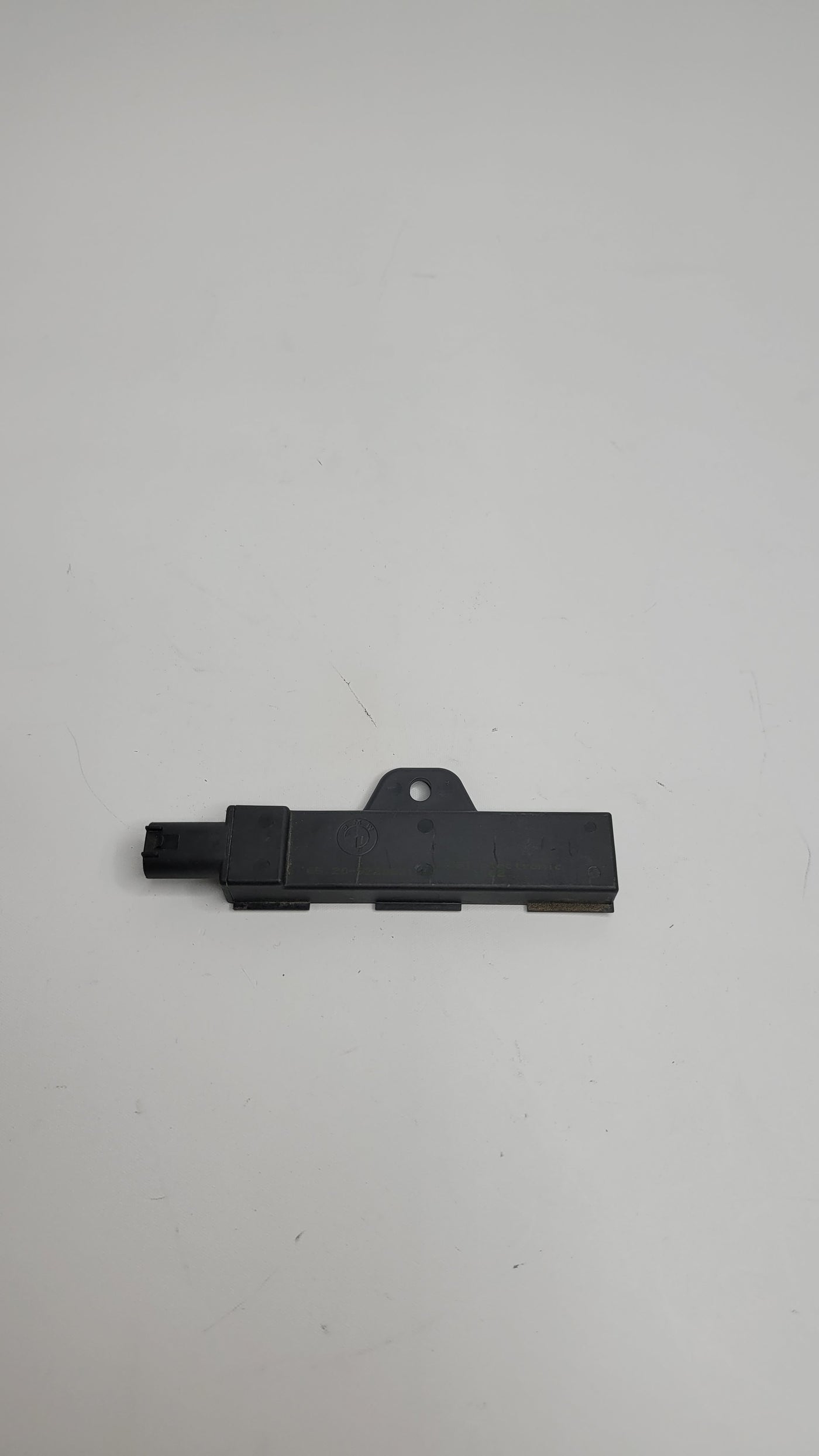 BMW M3 G80 KEYLESS ENTRY ANTENNA MODULE OEM 65.20-9220831 - MPerformance.parts