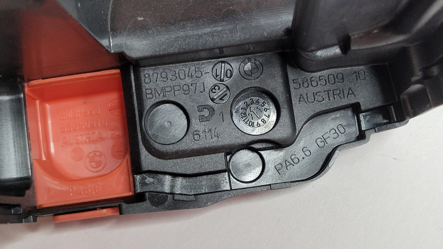 BMW G80 M3 FUSE BATTERY JUNCTION BOX BLOCK COVER 8793045 - MPerformance.parts