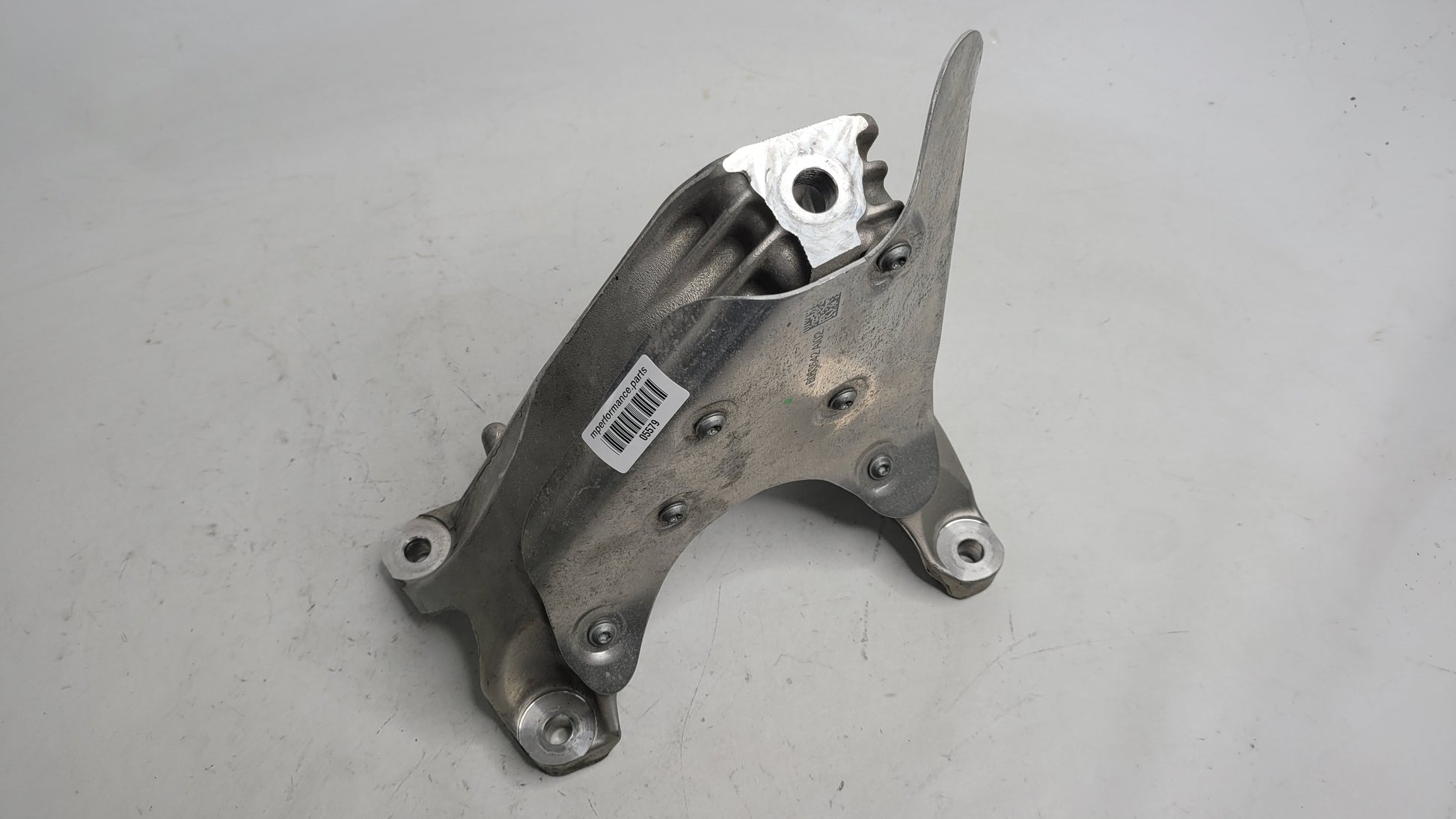 BMW M3 M4 G80 G82 G83 ENGINE SUPPORT BRACKET RIGHT SIDE 8053542 - MPerformance.parts