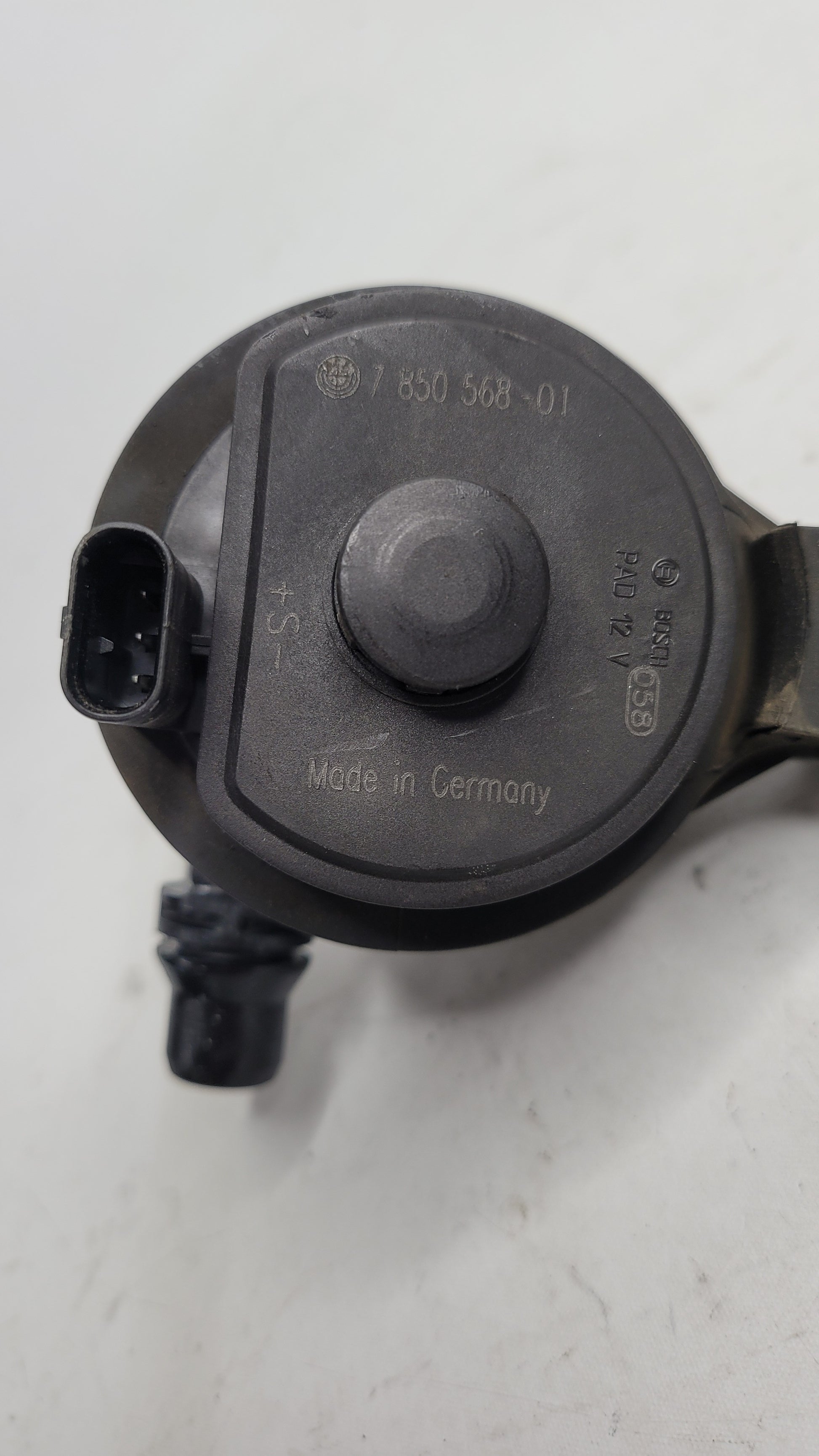 F80 BMW M3 AUXILIARY WATER PUMP 3.0 PETROL 7850568 - MPerformance.parts