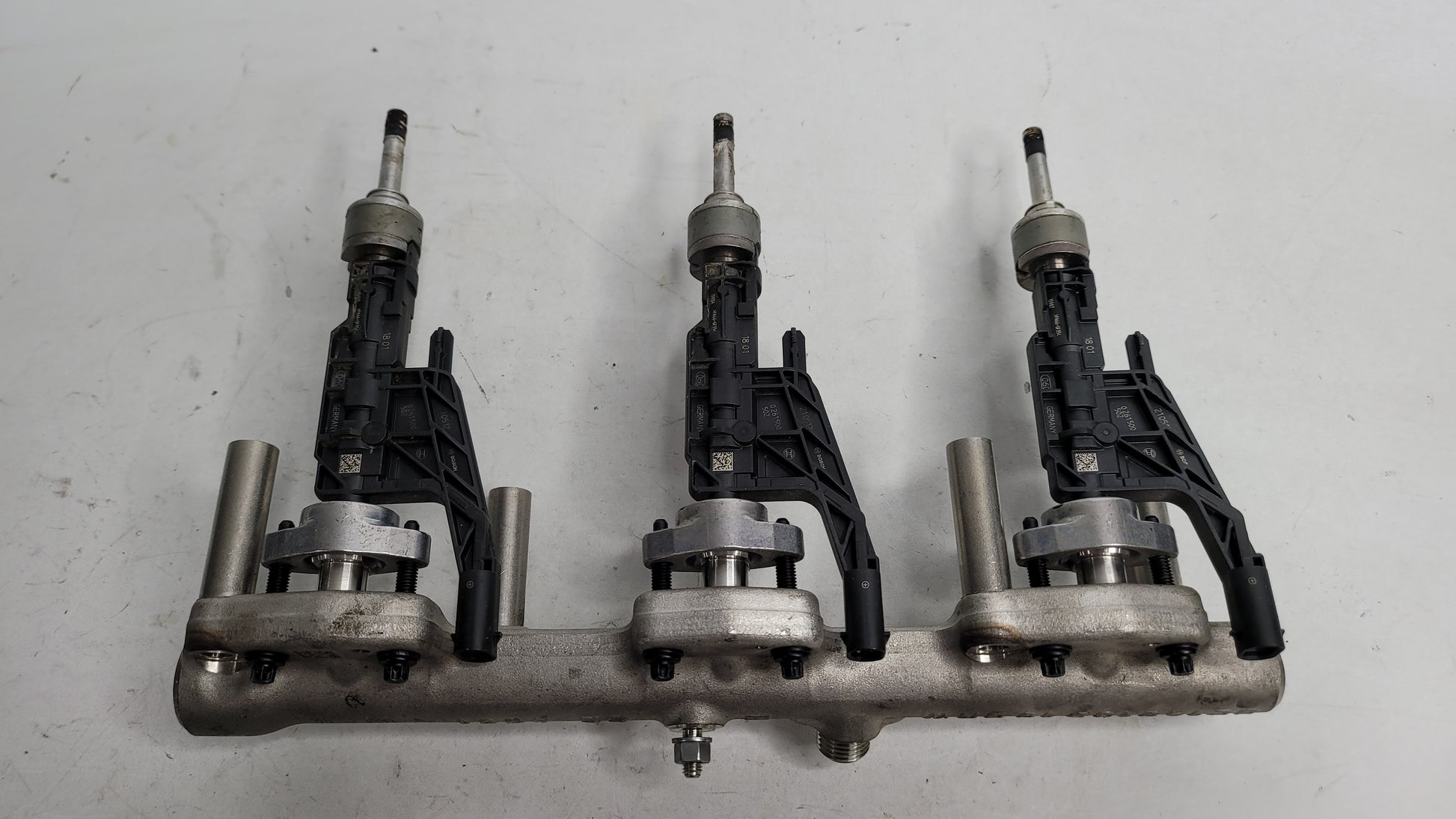 3x BMW G80 M3 INJECTOR 0261500502 FUEL PETROL NOZZEL S58B30A - MPerformance.parts