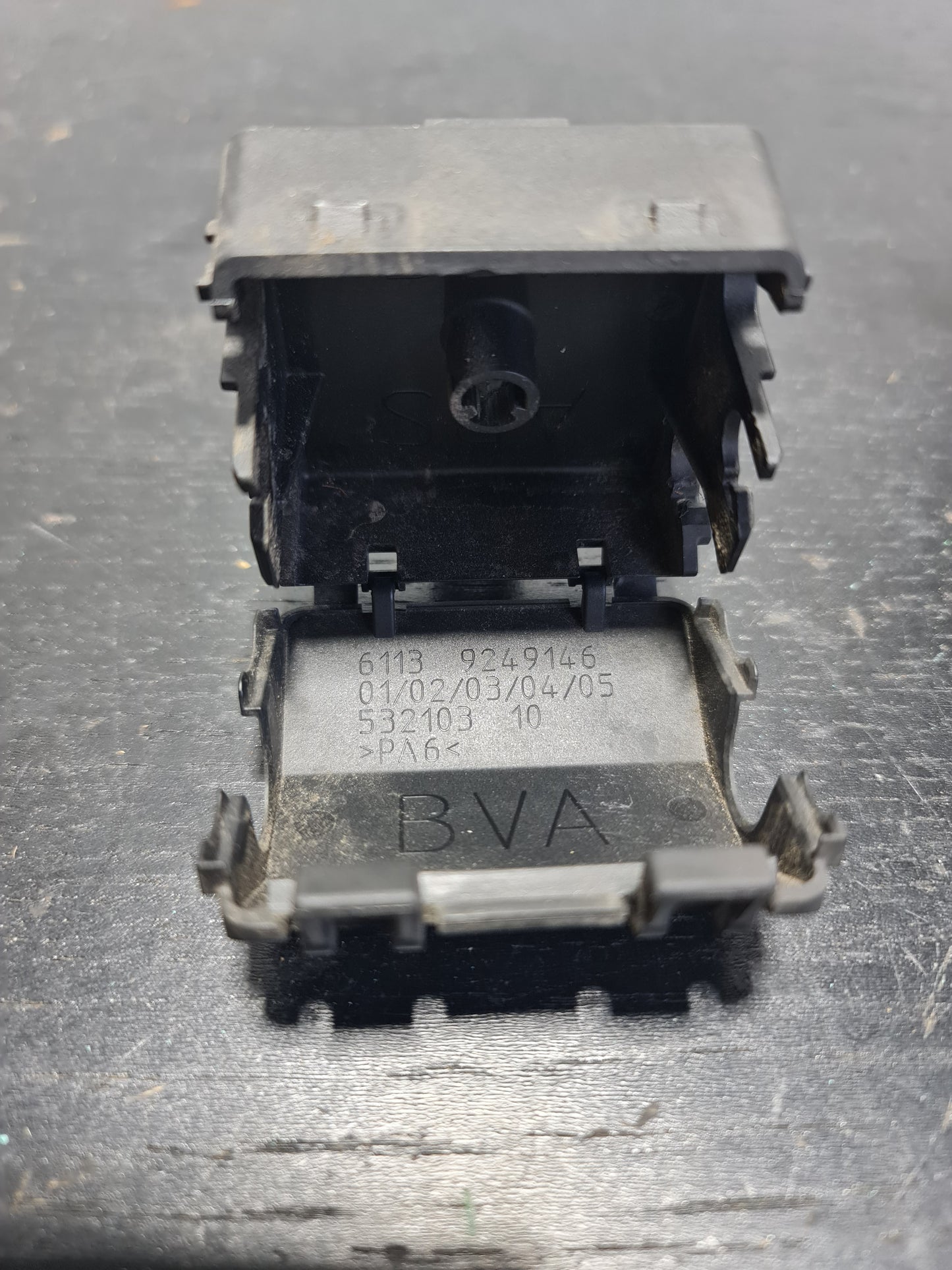 BMW M2 - Plug-In Connection Bracket 61139249146