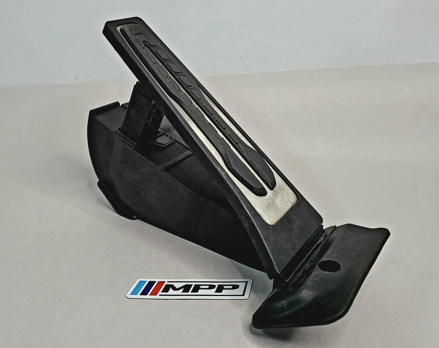 BMW M340i M440i M3 M4 M5 G20 G22 G80 G82 Gas Pedal Aluminum Pedal 6889824 - MPerformance.parts
