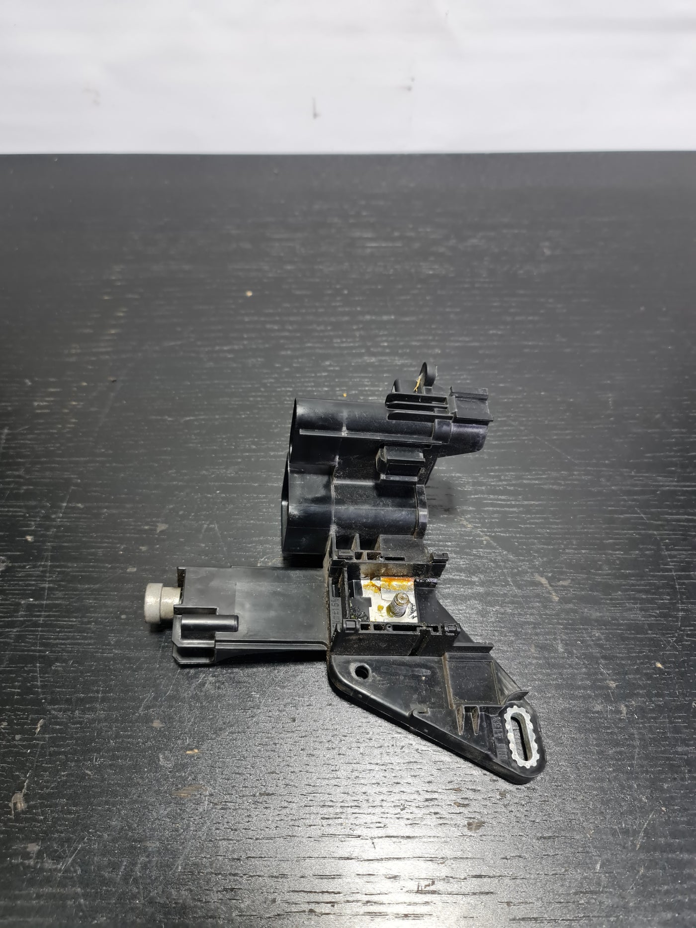 2012-2020 BMW 61-14-9-356-159 BMW 61149356159 Distributor, External Ignition Base 9356159 01 - MPerformance.parts