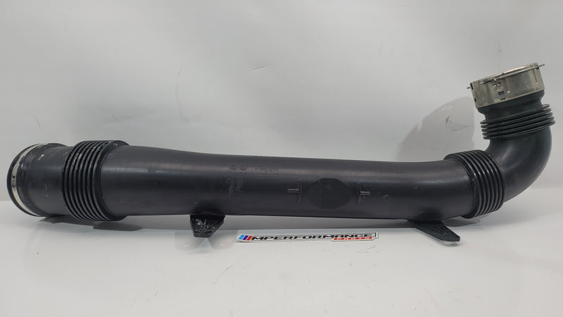 BMW M3 COMPETITION G80 FRONT RIGHT SIDE AIR FILTER INTAKE PIPE 8095810