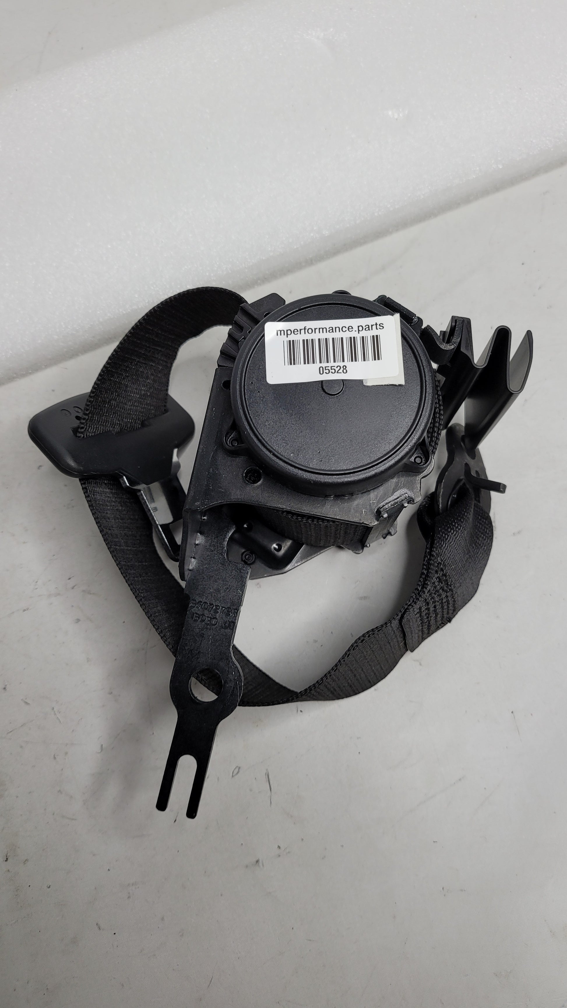 BMW M3 F80 SERIES SEAT BELT REAR RIGHT SIDE 619185300E - MPerformance.parts