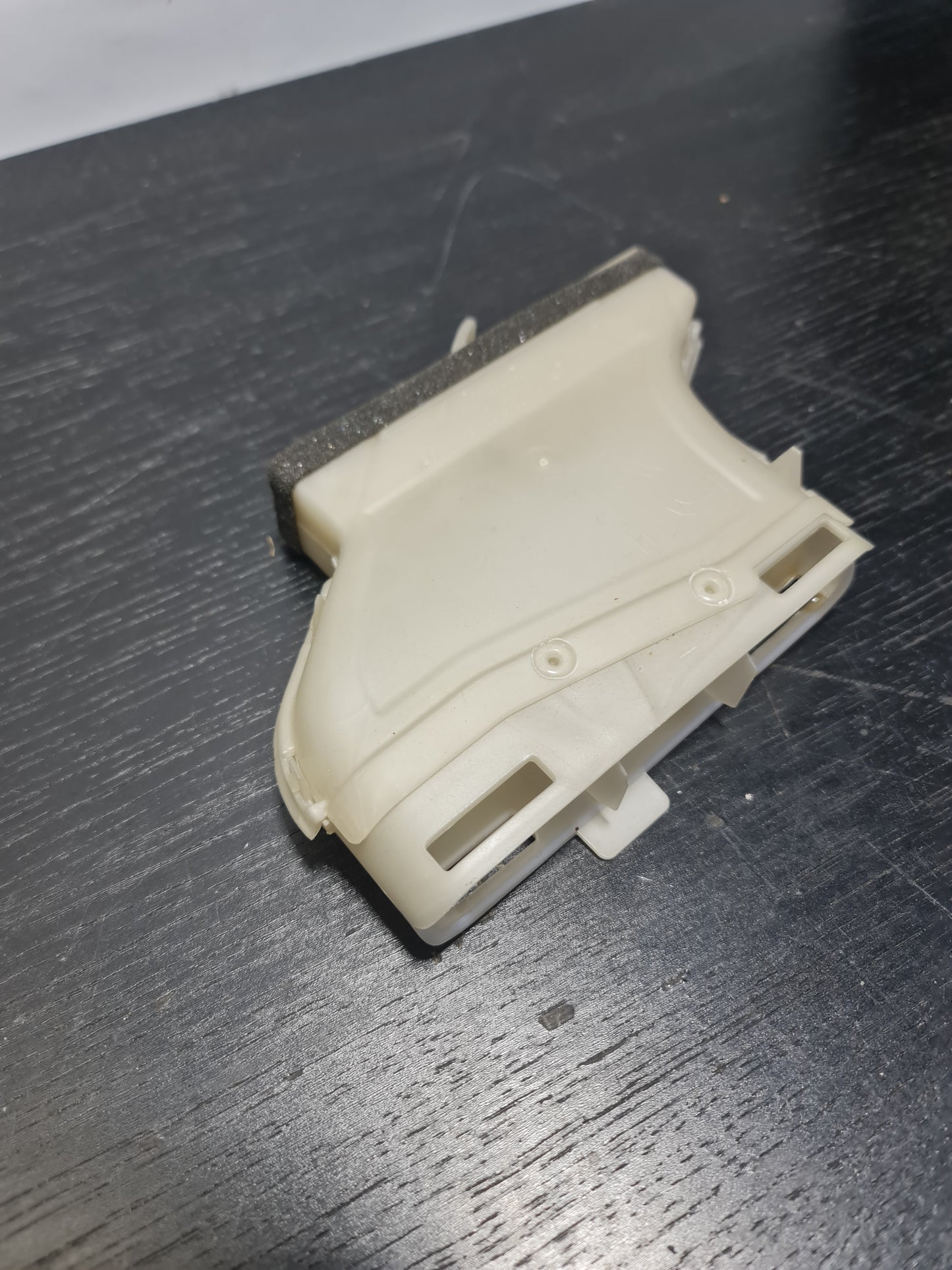 BMW 3 F30 F35 F80 2012 Adapter Fond Fußraum Kanal 9227811