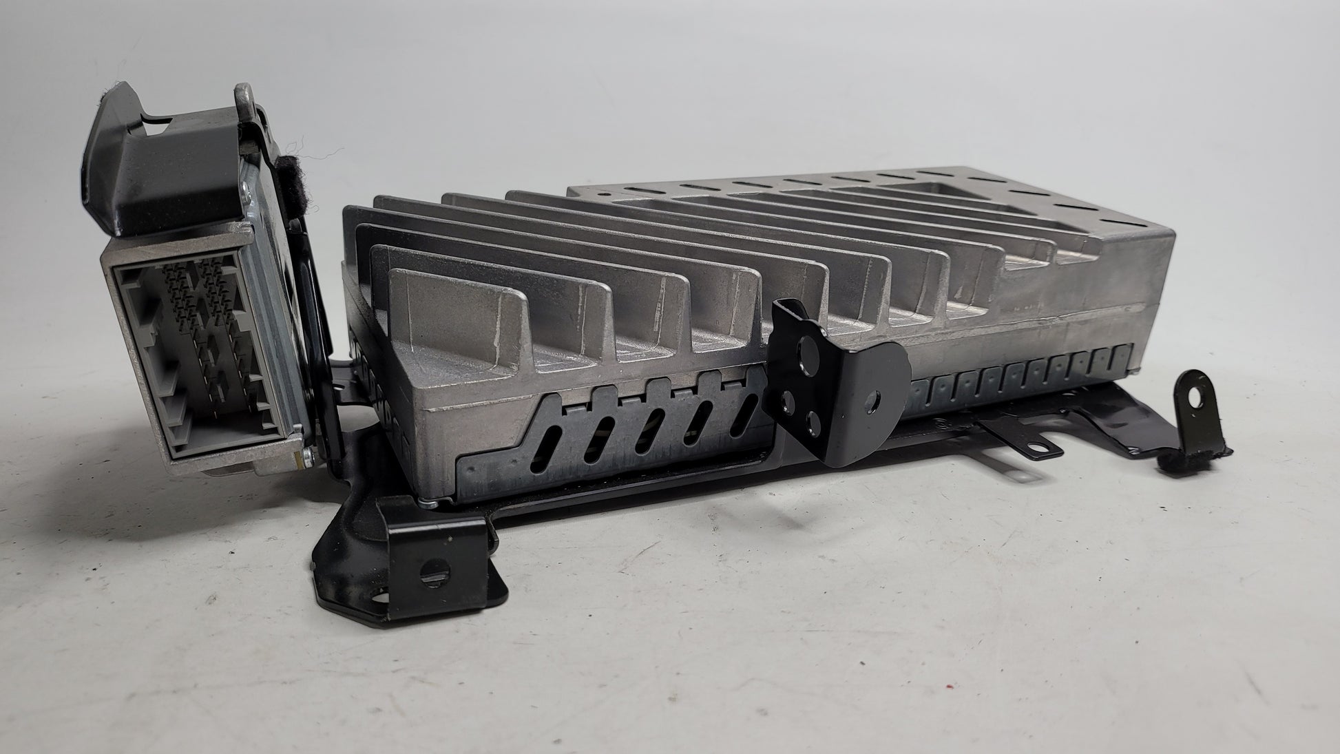 BMW M3 F80 Top-Hifi Harman Becker Amplifier AMP 9393194 - MPerformance.parts